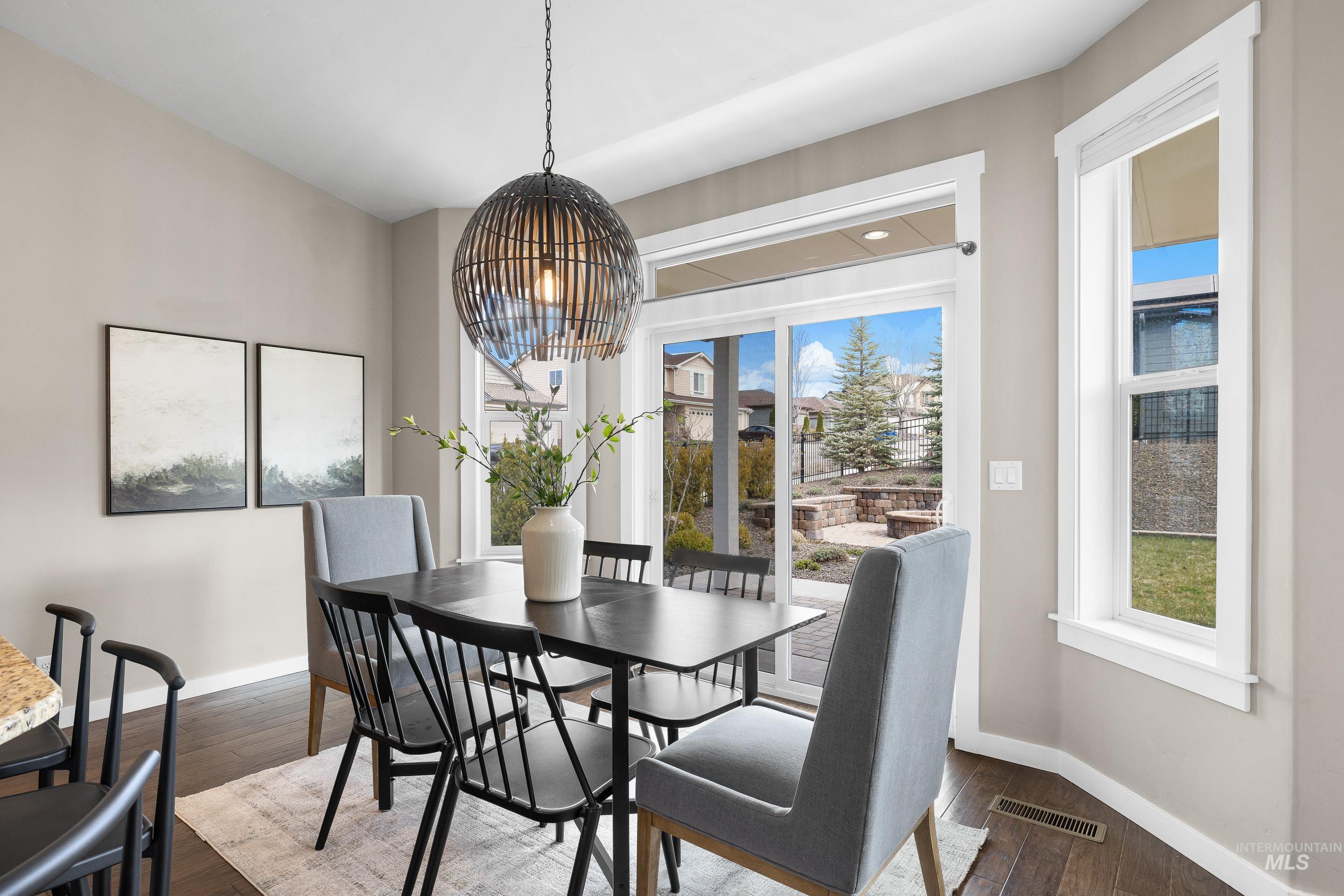 5898 W Galloway St, Boise, Idaho 83714, 3 Bedrooms, 2 Bathrooms, Residential For Sale, Price $525,000,MLS 98980888