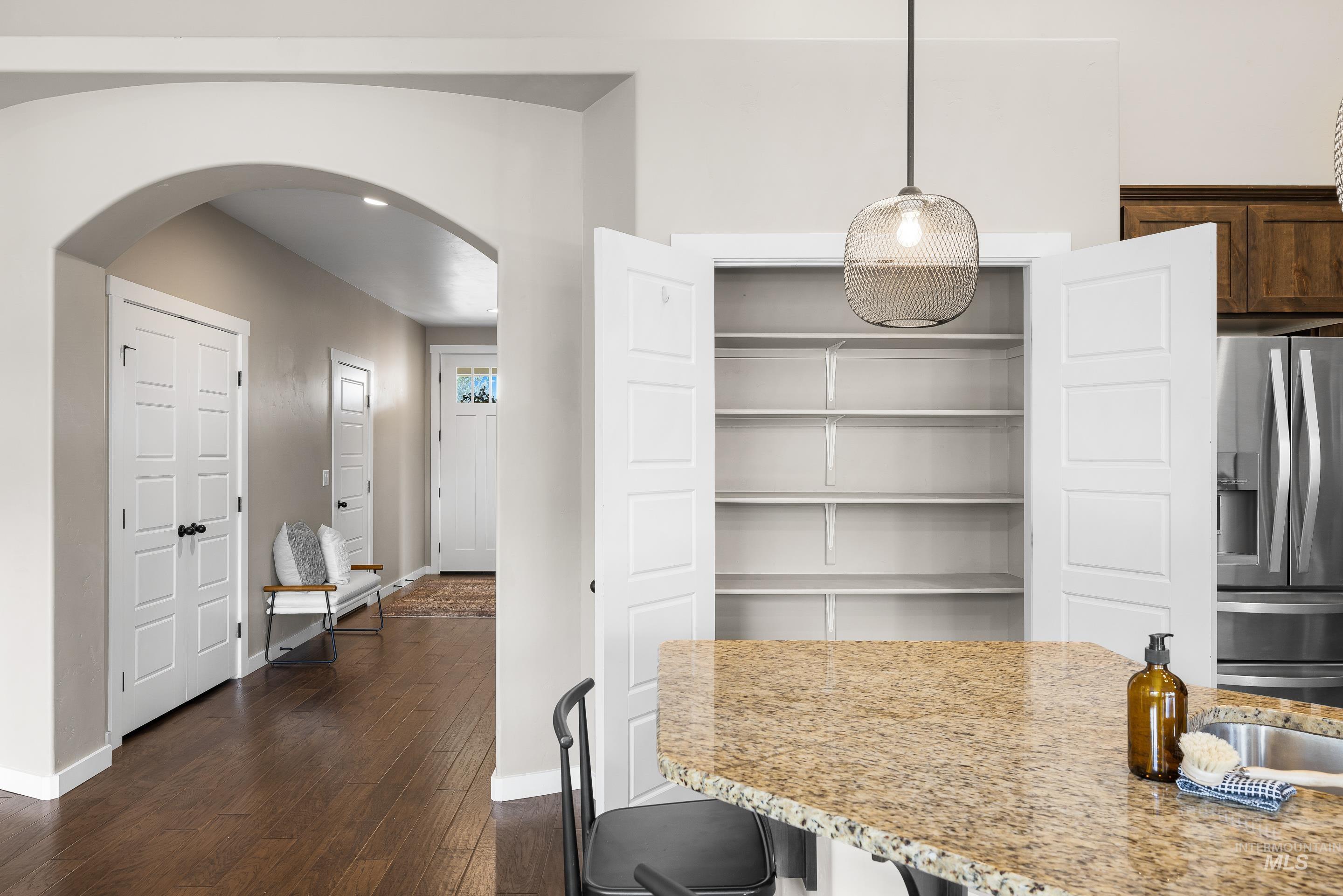 5898 W Galloway St, Boise, Idaho 83714, 3 Bedrooms, 2 Bathrooms, Residential For Sale, Price $525,000,MLS 98980888