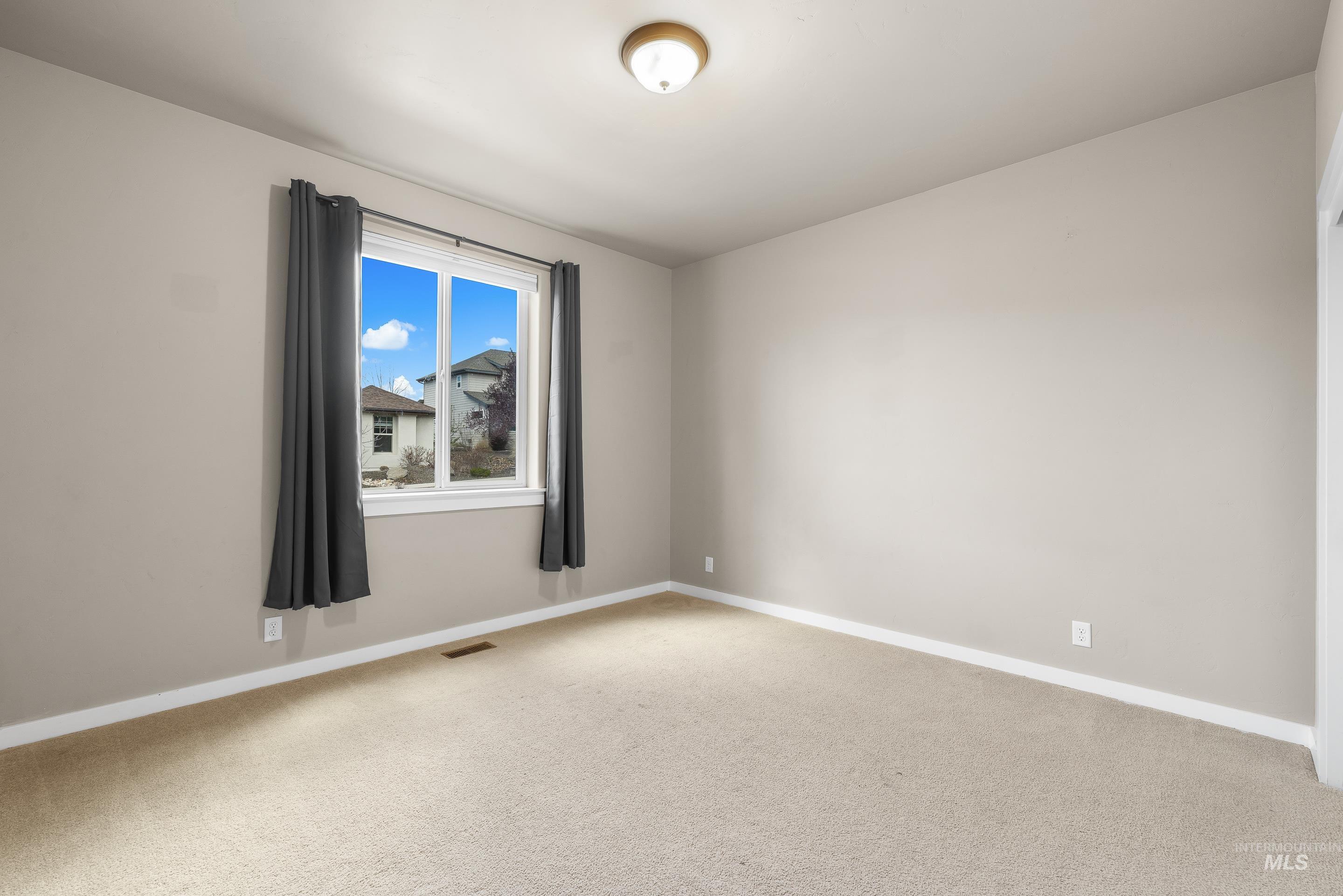 5898 W Galloway St, Boise, Idaho 83714, 3 Bedrooms, 2 Bathrooms, Residential For Sale, Price $525,000,MLS 98980888