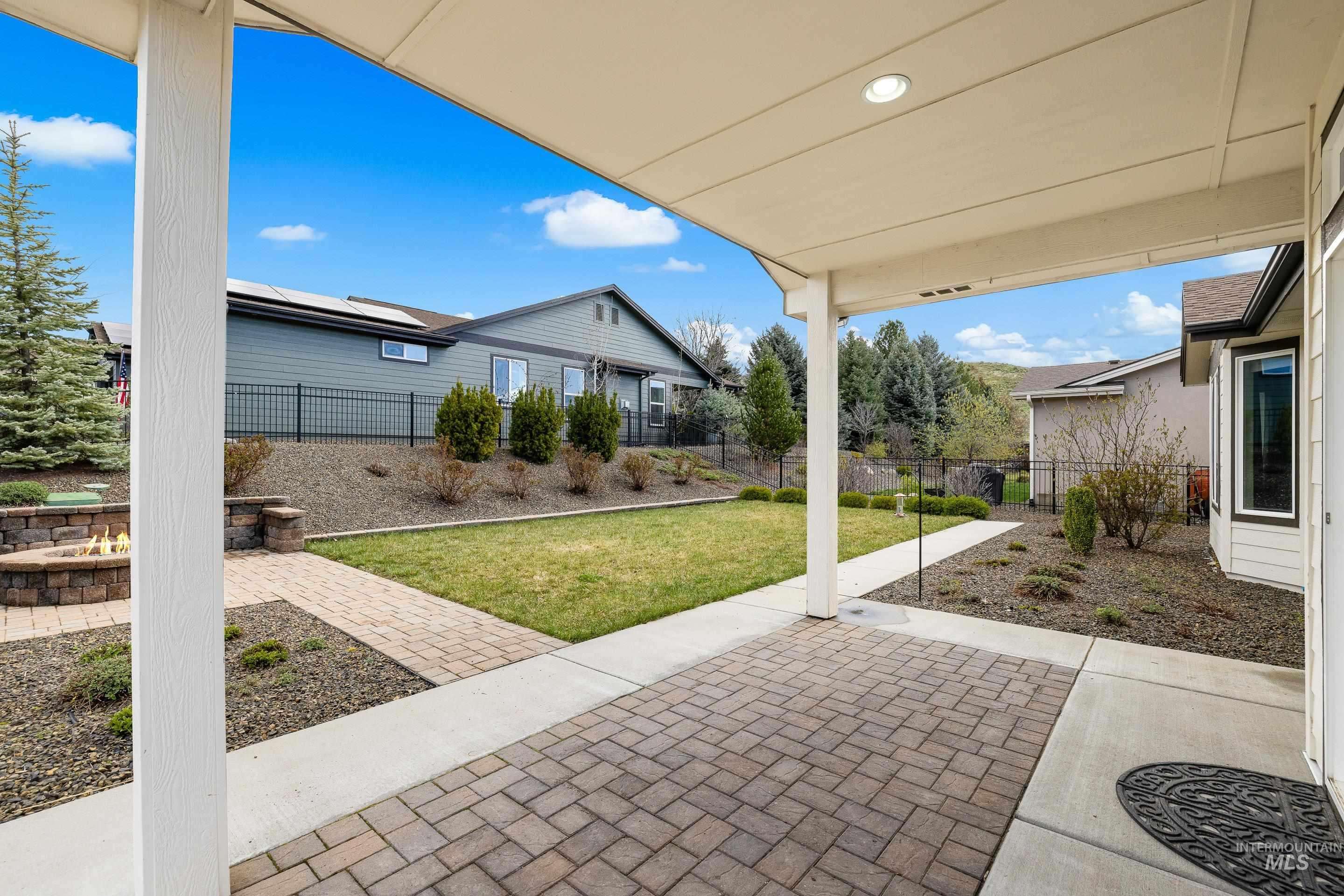 5898 W Galloway St, Boise, Idaho 83714, 3 Bedrooms, 2 Bathrooms, Residential For Sale, Price $525,000,MLS 98980888