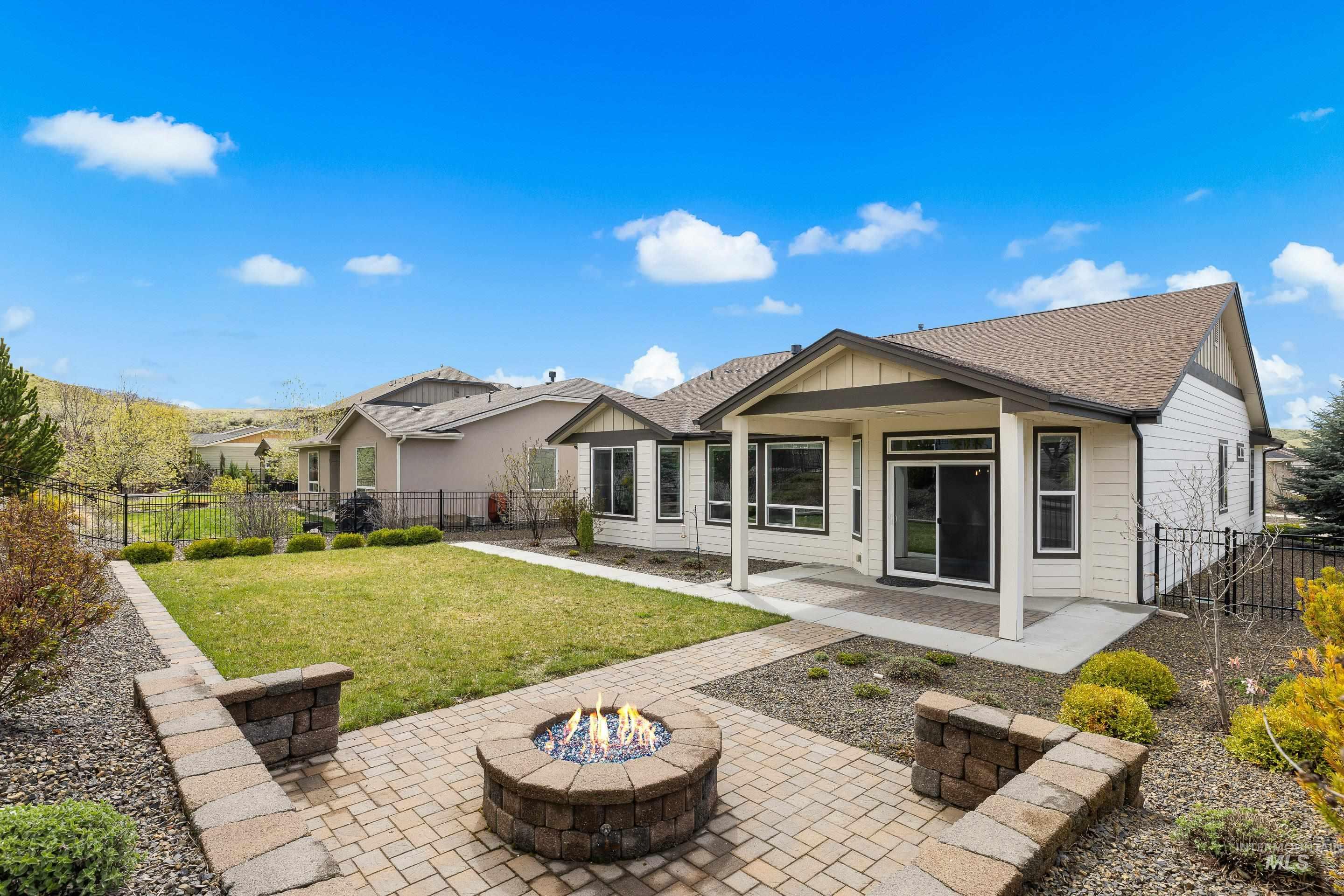 5898 W Galloway St, Boise, Idaho 83714, 3 Bedrooms, 2 Bathrooms, Residential For Sale, Price $525,000,MLS 98980888