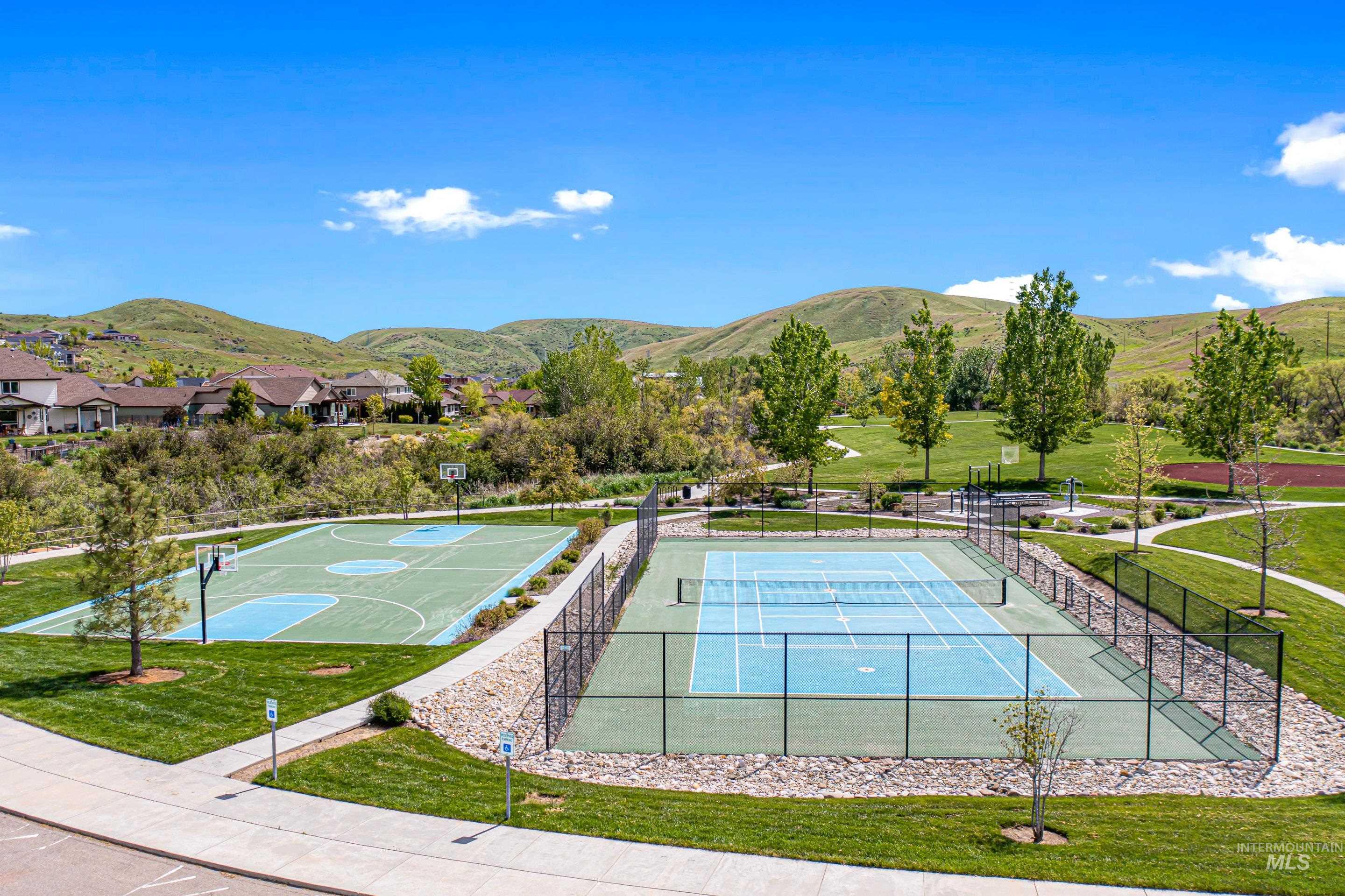 5898 W Galloway St, Boise, Idaho 83714, 3 Bedrooms, 2 Bathrooms, Residential For Sale, Price $525,000,MLS 98980888