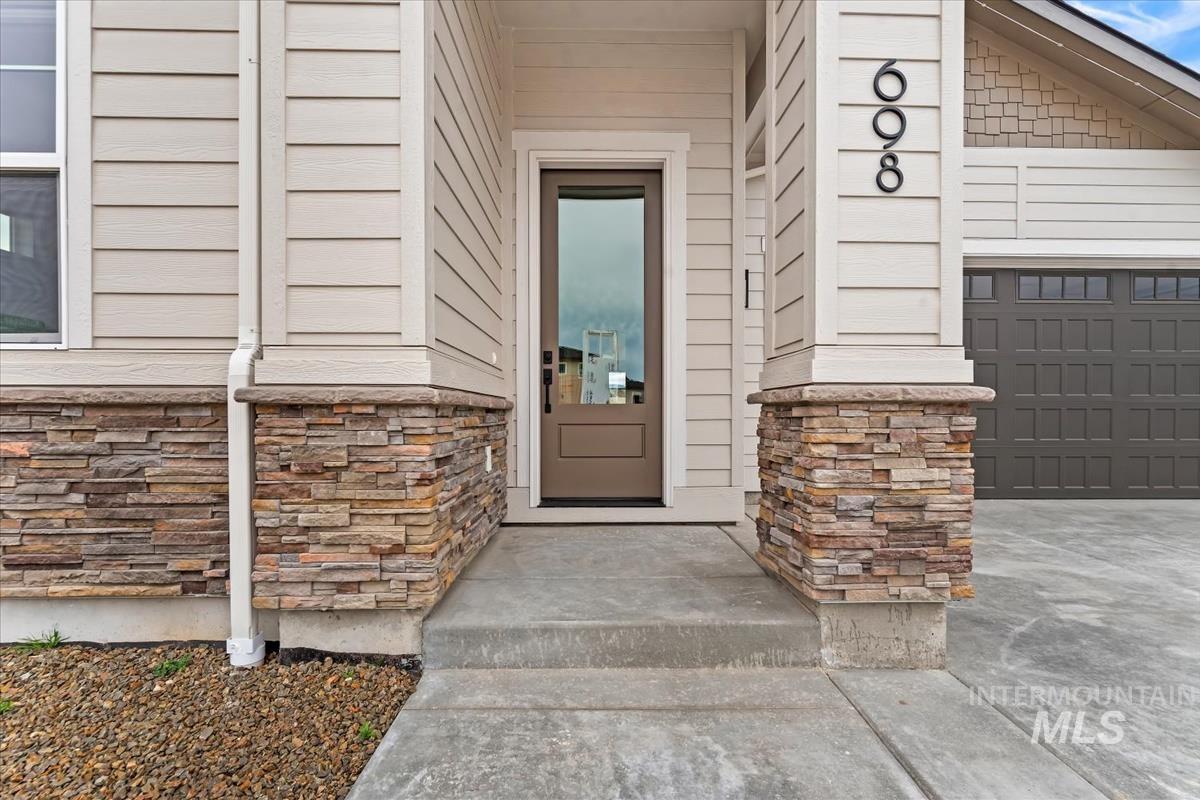 698 N Morning Glory Ave, Eagle, Idaho 83616, 3 Bedrooms, 2.5 Bathrooms, Rental For Rent, Price $2,800, 98980890