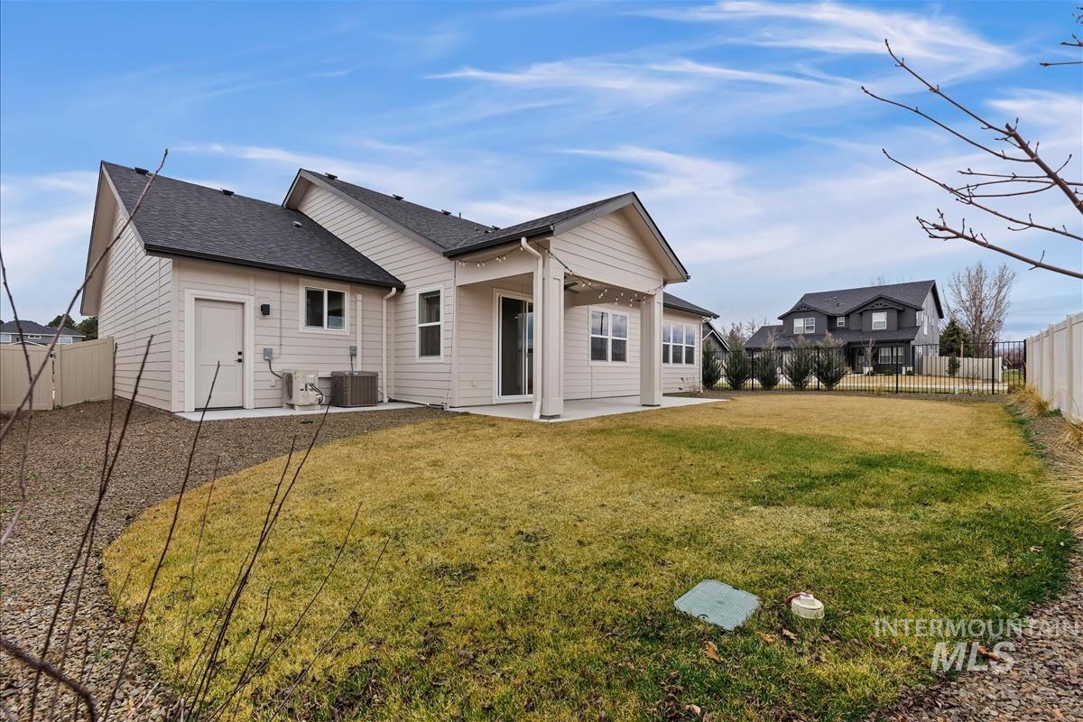 698 N Morning Glory Ave, Eagle, Idaho 83616, 3 Bedrooms, 2.5 Bathrooms, Rental For Rent, Price $2,800, 98980890