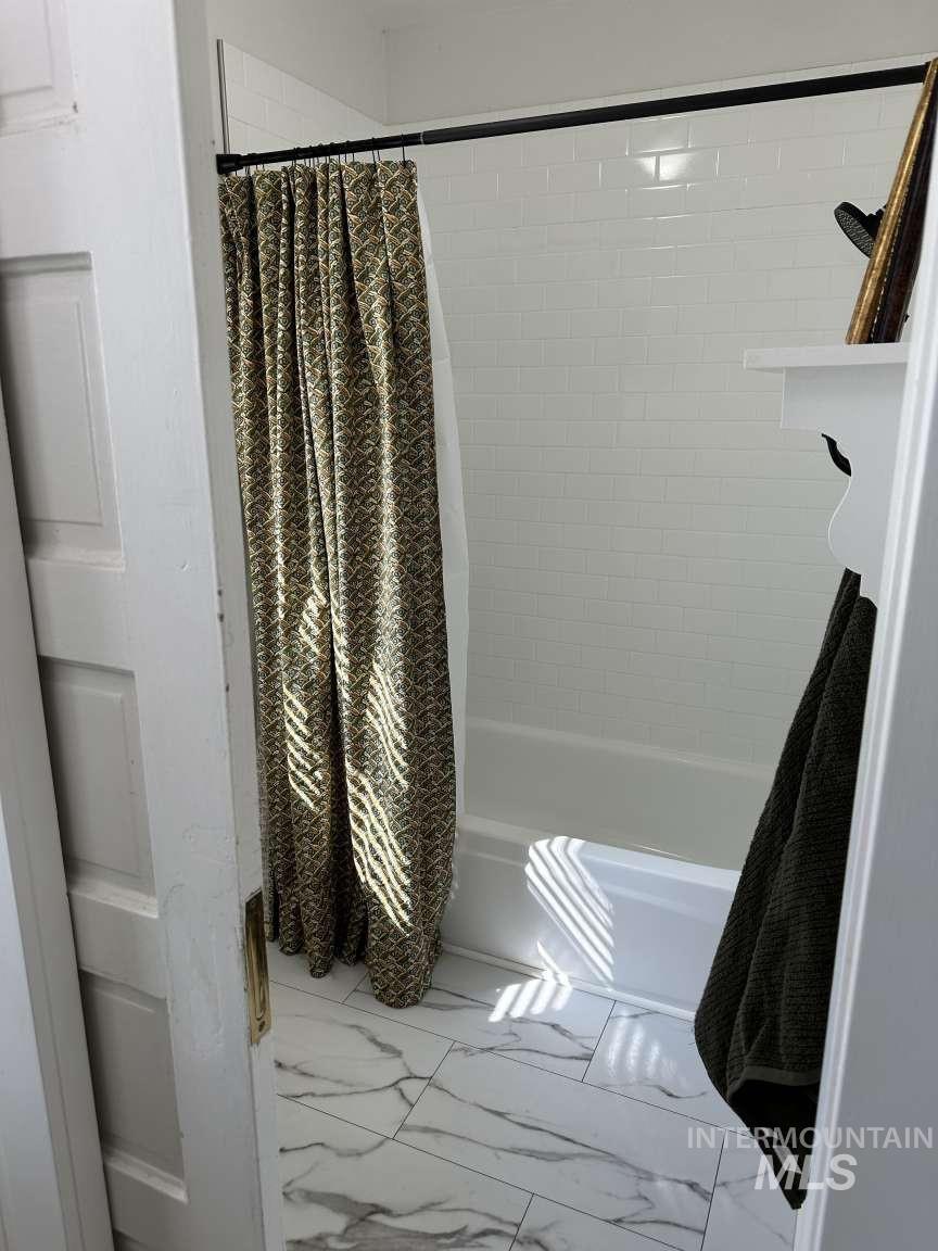 2090 E 1St St, Fruitland, Idaho 83619, 4 Bedrooms, 3 Bathrooms, Residential For Sale, Price $750,000,MLS 98980898