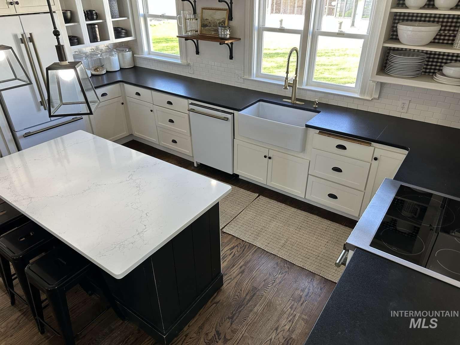 2090 E 1St St, Fruitland, Idaho 83619, 4 Bedrooms, 3 Bathrooms, Residential For Sale, Price $750,000,MLS 98980898