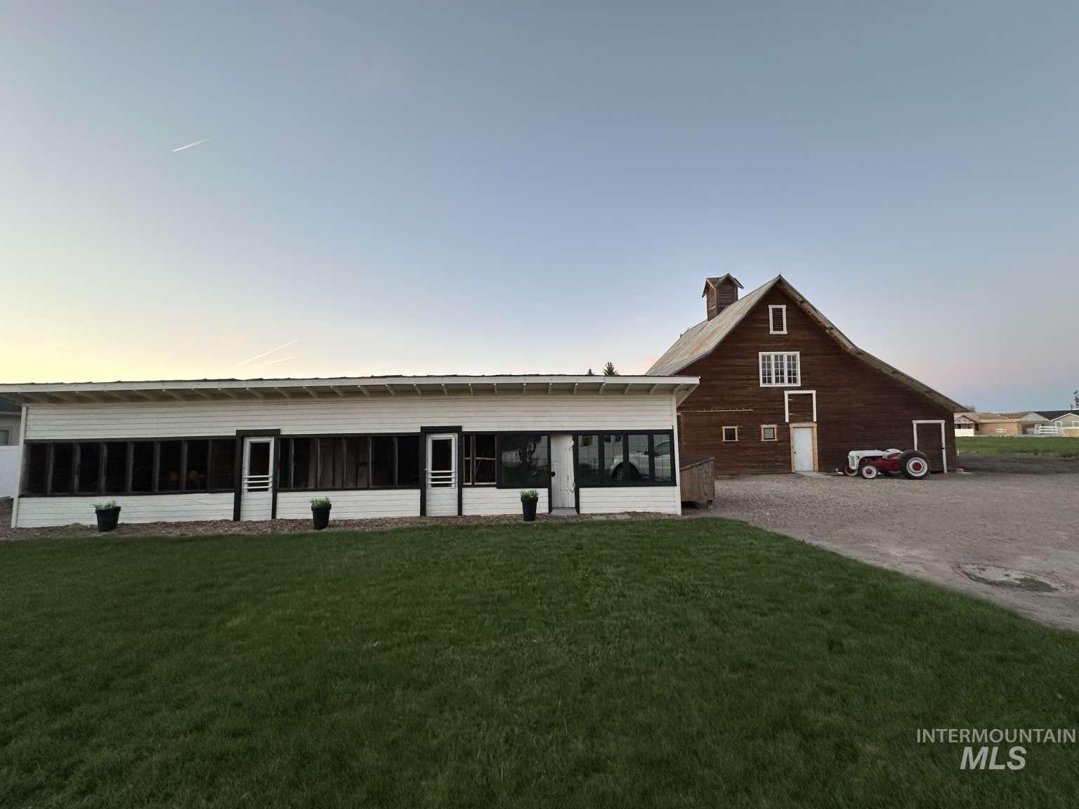 2090 E 1St St, Fruitland, Idaho 83619, 4 Bedrooms, 3 Bathrooms, Residential For Sale, Price $750,000,MLS 98980898