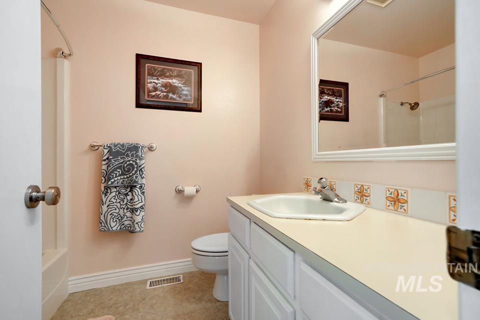 4620 Quail Lane, Ontario, Oregon 97914, 3 Bedrooms, 2 Bathrooms, Residential For Sale, Price $635,000,MLS 98980899