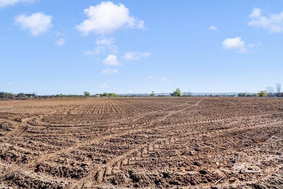 4620 Quail Lane, Ontario, Oregon 97914, 3 Bedrooms, 2 Bathrooms, Residential For Sale, Price $635,000,MLS 98980899