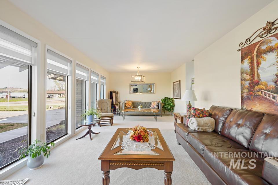 4620 Quail Lane, Ontario, Oregon 97914, 3 Bedrooms, 2 Bathrooms, Residential For Sale, Price $635,000,MLS 98980899