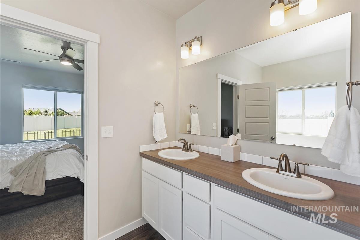 3442 E Santo Stefano Ct, Meridian, Idaho 83642, 4 Bedrooms, 2 Bathrooms, Residential For Sale, Price $499,000, 98980901