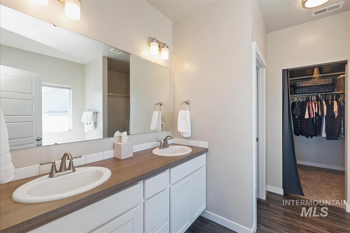 3442 E Santo Stefano Ct, Meridian, Idaho 83642, 4 Bedrooms, 2 Bathrooms, Residential For Sale, Price $499,000, 98980901