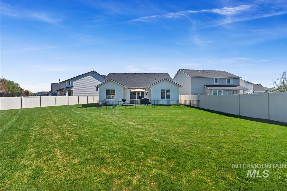 3442 E Santo Stefano Ct, Meridian, Idaho 83642, 4 Bedrooms, 2 Bathrooms, Residential For Sale, Price $499,000,MLS 98980901