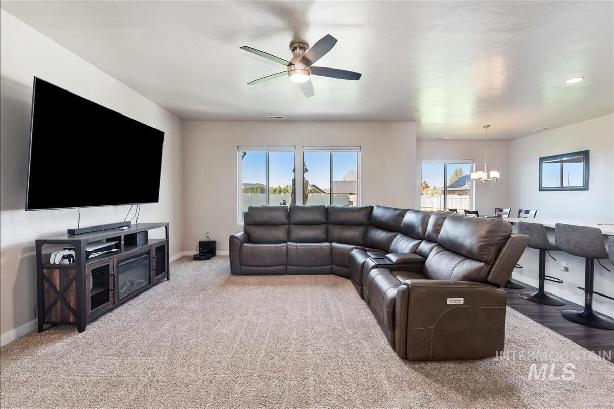 3442 E Santo Stefano Ct, Meridian, Idaho 83642, 4 Bedrooms, 2 Bathrooms, Residential For Sale, Price $499,000,MLS 98980901