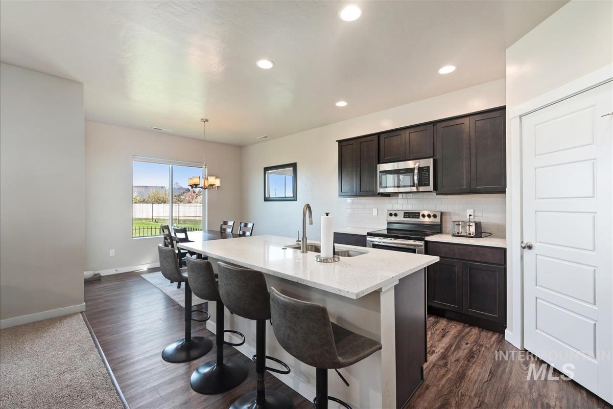 3442 E Santo Stefano Ct, Meridian, Idaho 83642, 4 Bedrooms, 2 Bathrooms, Residential For Sale, Price $499,000, 98980901