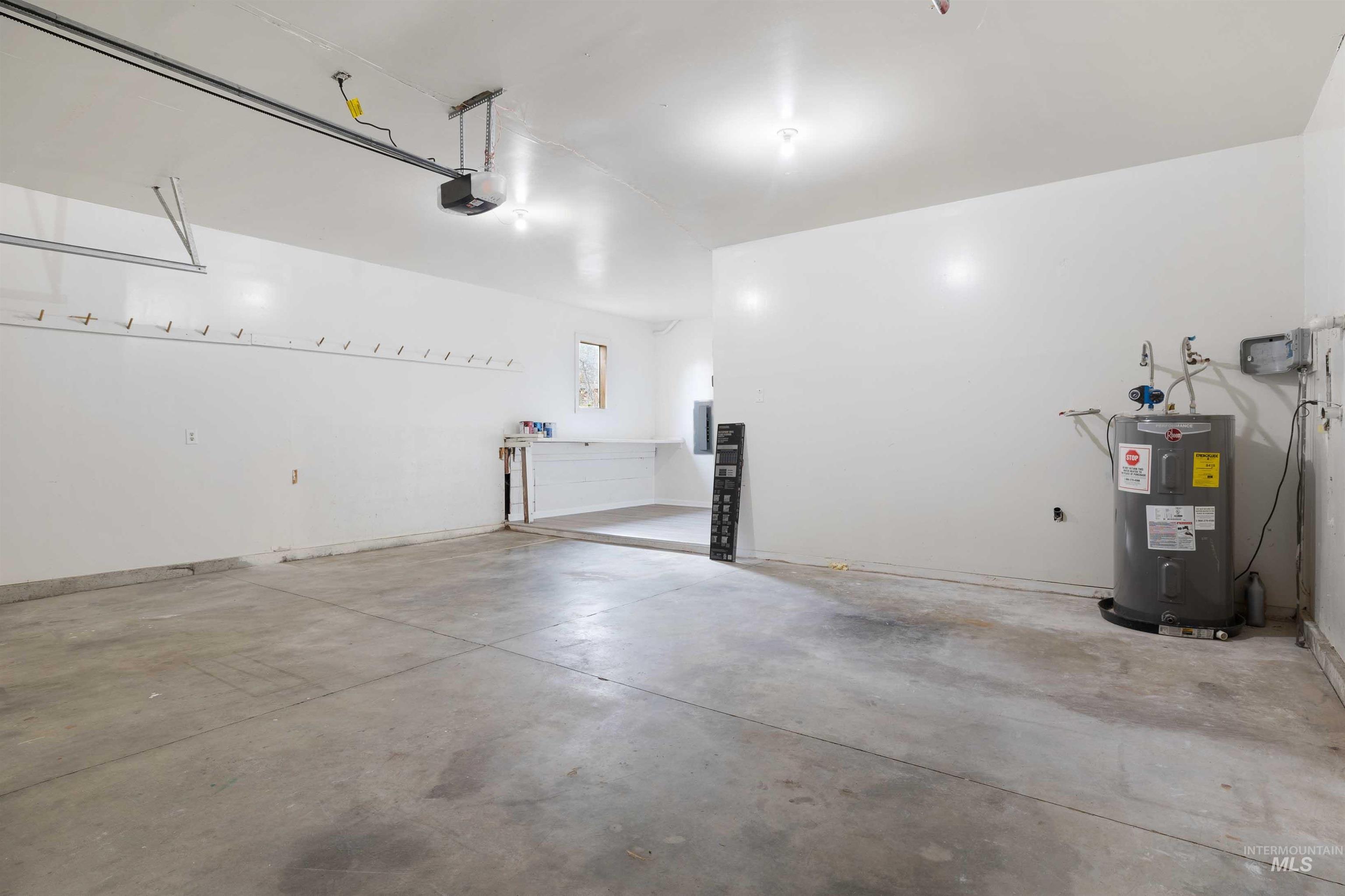 295 Howard Drive, Twin Falls, Idaho 83301, 3 Bedrooms, 2 Bathrooms, Residential For Sale, Price $479,900, 98980904