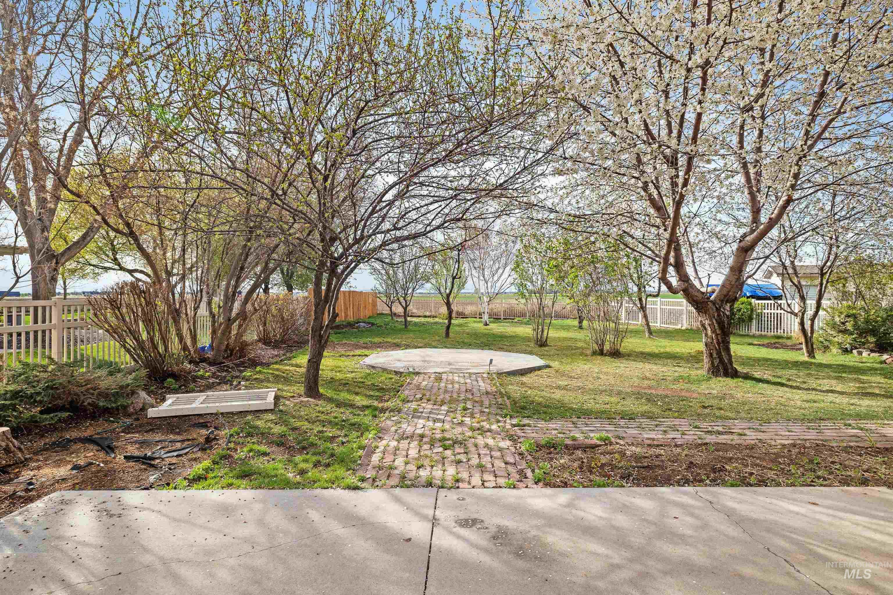 295 Howard Drive, Twin Falls, Idaho 83301, 3 Bedrooms, 2 Bathrooms, Residential For Sale, Price $479,900, 98980904