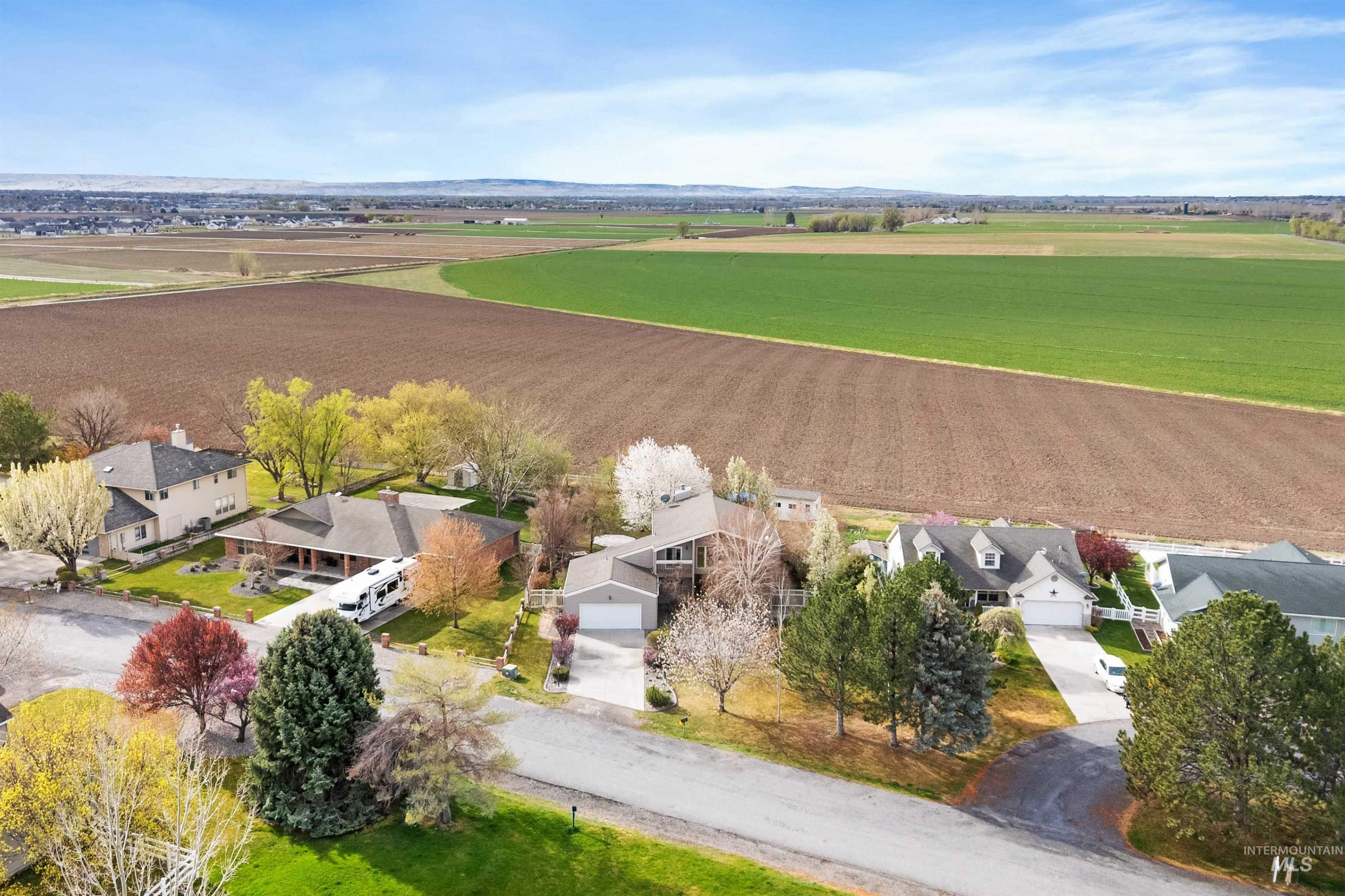 295 Howard Drive, Twin Falls, Idaho 83301, 3 Bedrooms, 2 Bathrooms, Residential For Sale, Price $479,900, 98980904