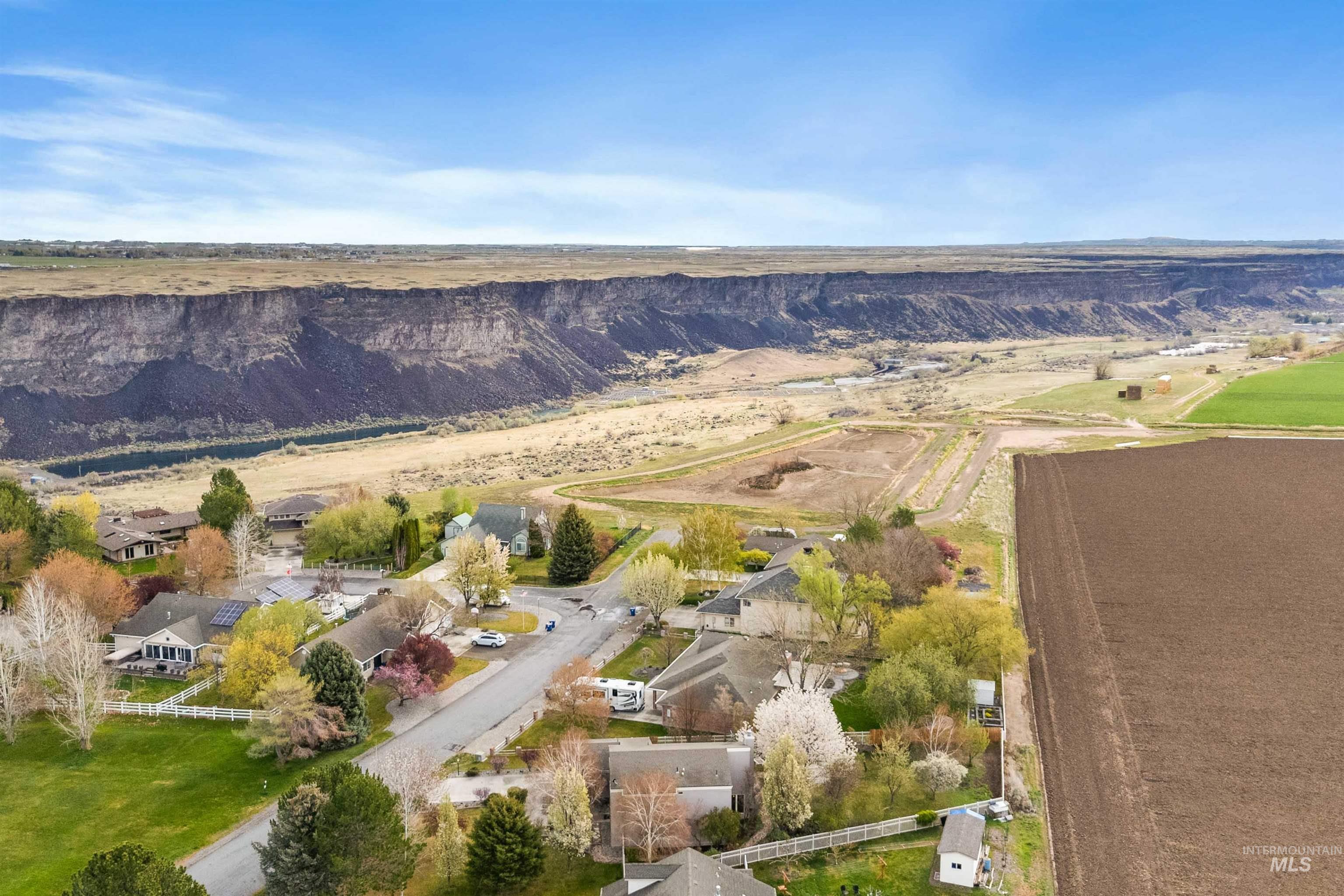 295 Howard Drive, Twin Falls, Idaho 83301, 3 Bedrooms, 2 Bathrooms, Residential For Sale, Price $479,900, 98980904