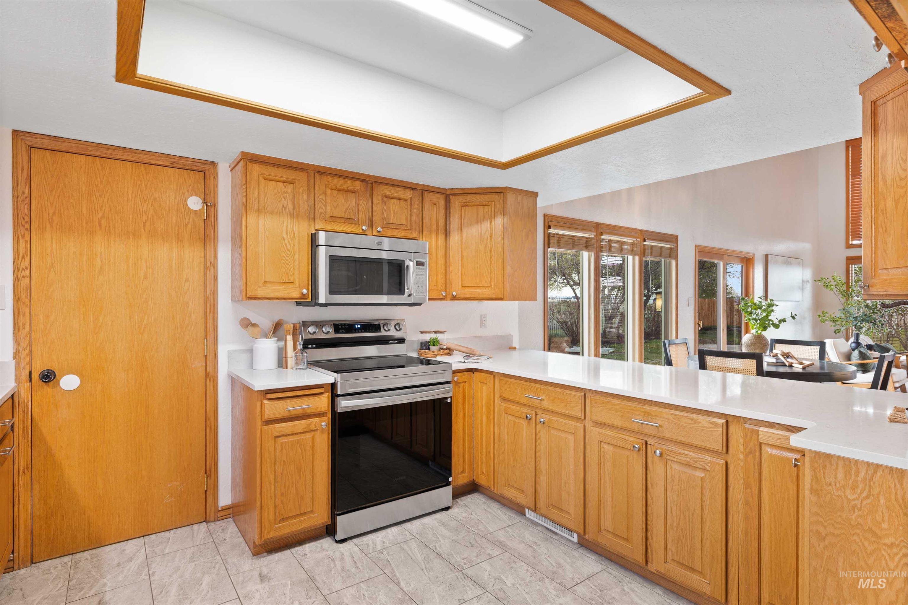 295 Howard Drive, Twin Falls, Idaho 83301, 3 Bedrooms, 2 Bathrooms, Residential For Sale, Price $479,900, 98980904