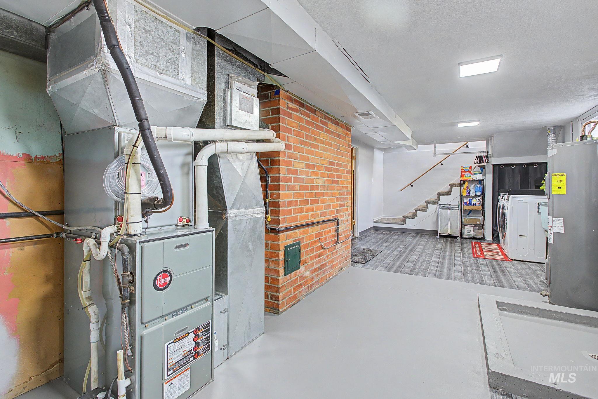 809 Bryden Ave, Lewiston, Idaho 83501, 3 Bedrooms, 1 Bathroom, Residential For Sale, Price $354,900,MLS 98980905