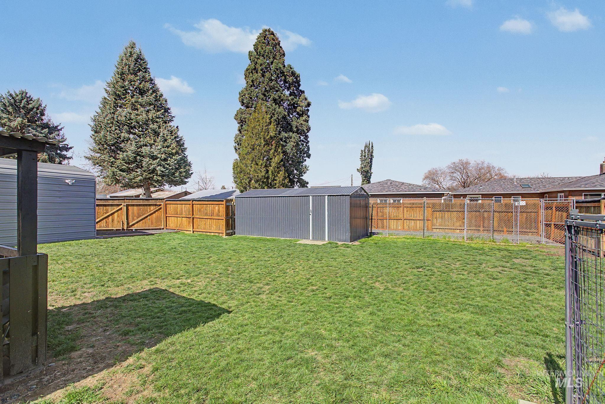 809 Bryden Ave, Lewiston, Idaho 83501, 3 Bedrooms, 1 Bathroom, Residential For Sale, Price $354,900,MLS 98980905