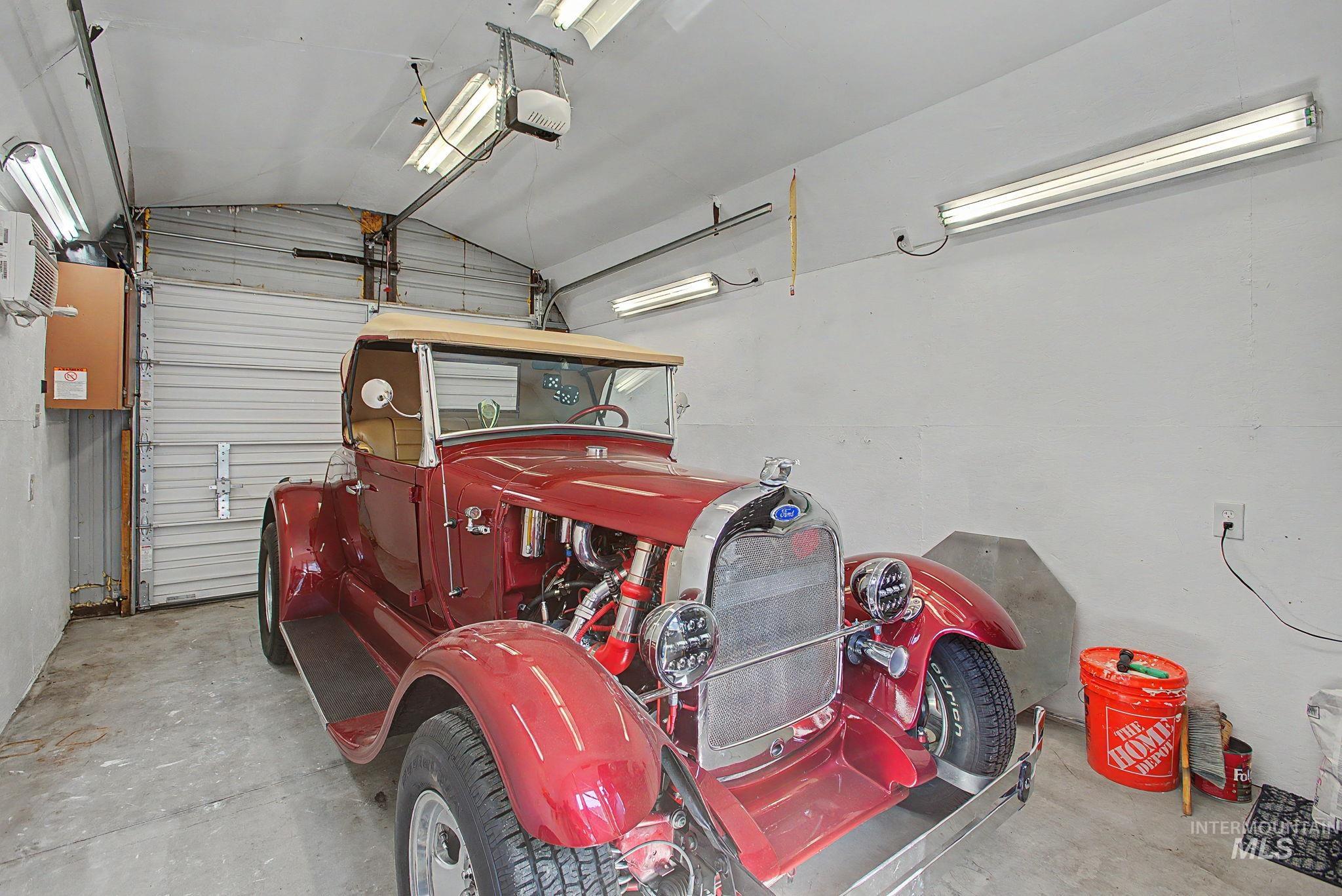 809 Bryden Ave, Lewiston, Idaho 83501, 3 Bedrooms, 1 Bathroom, Residential For Sale, Price $354,900,MLS 98980905