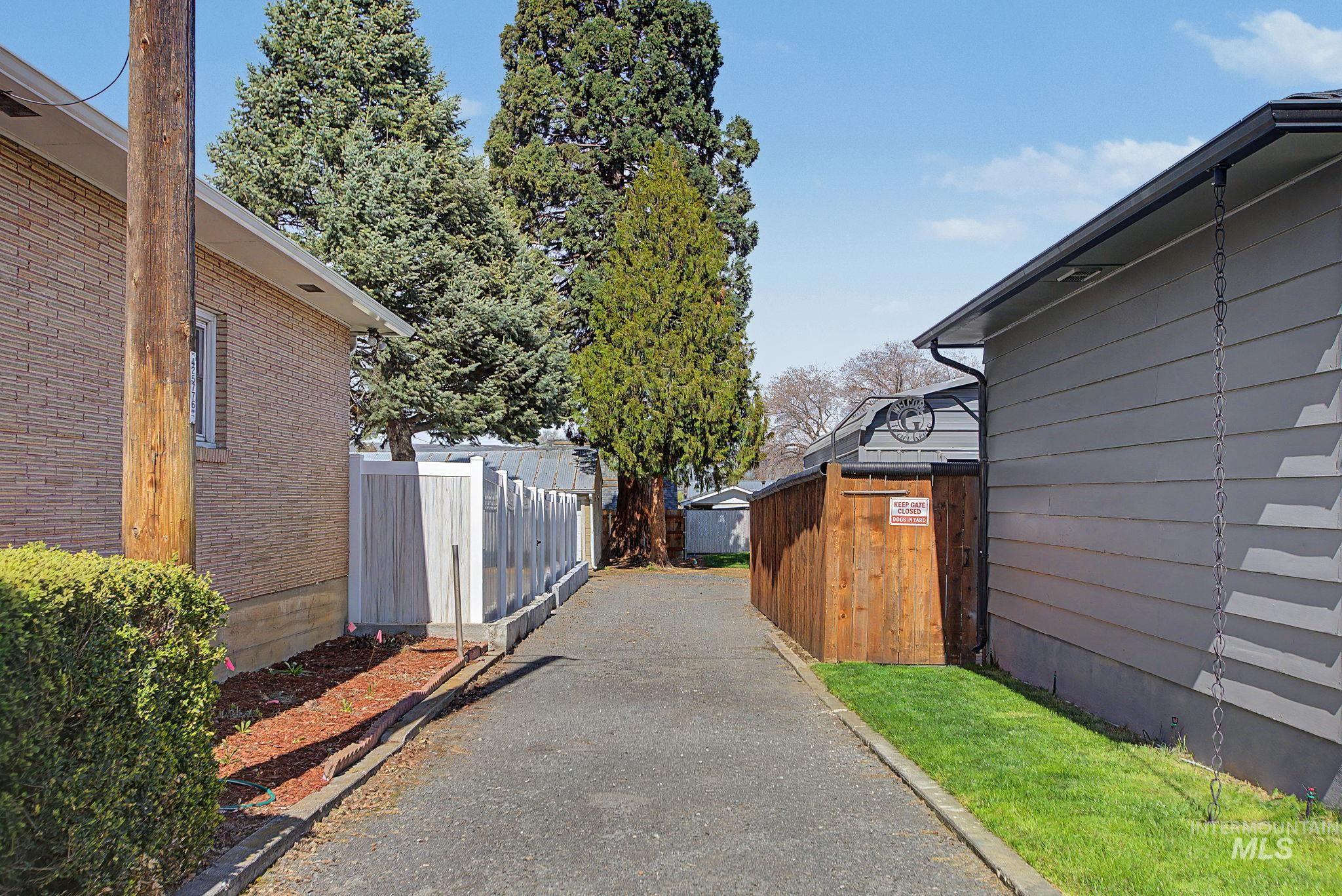 809 Bryden Ave, Lewiston, Idaho 83501, 3 Bedrooms, 1 Bathroom, Residential For Sale, Price $354,900,MLS 98980905