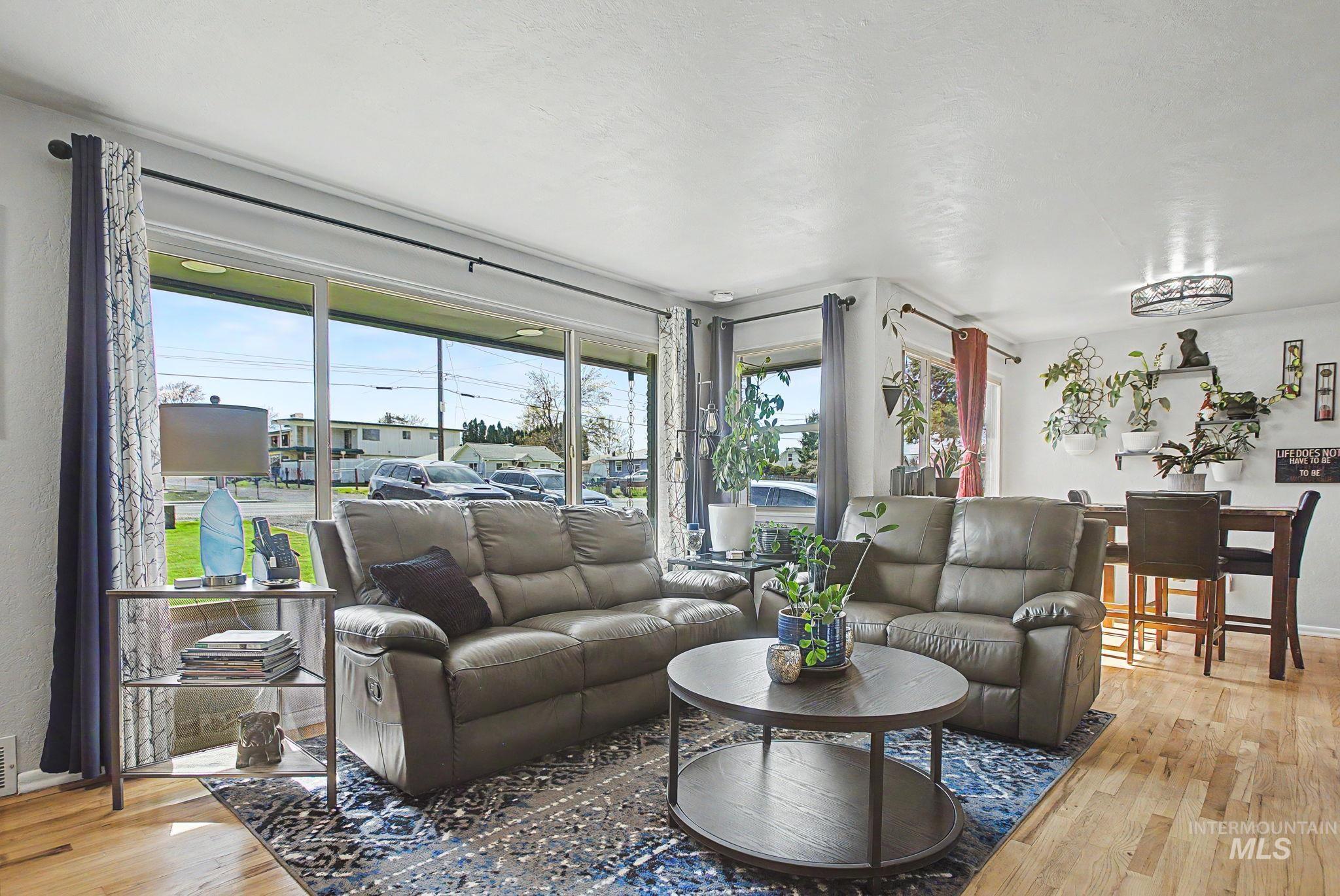 809 Bryden Ave, Lewiston, Idaho 83501, 3 Bedrooms, 1 Bathroom, Residential For Sale, Price $354,900,MLS 98980905