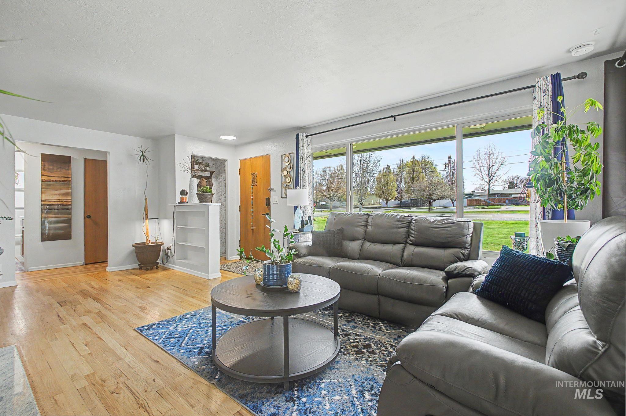 809 Bryden Ave, Lewiston, Idaho 83501, 3 Bedrooms, 1 Bathroom, Residential For Sale, Price $354,900,MLS 98980905