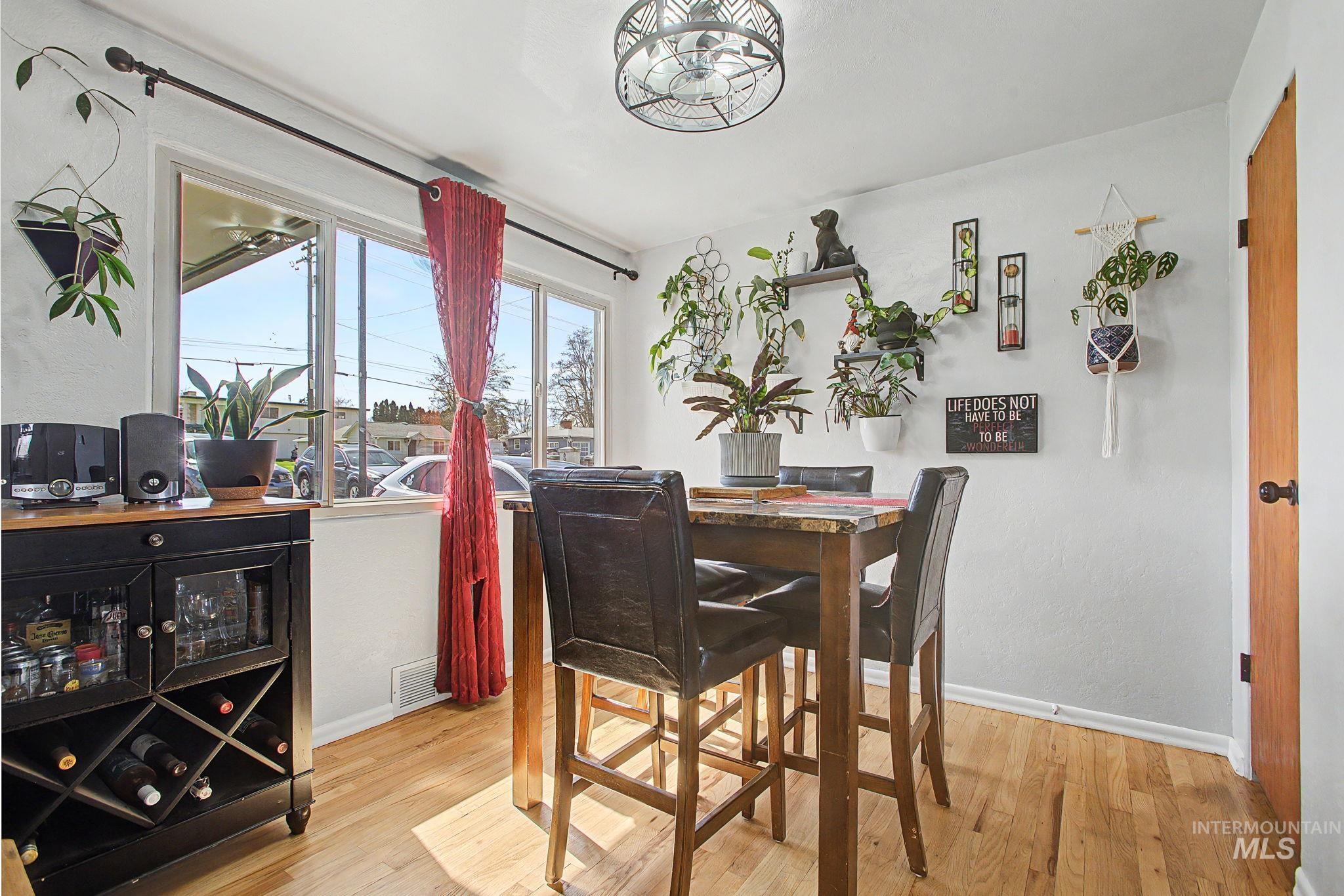 809 Bryden Ave, Lewiston, Idaho 83501, 3 Bedrooms, 1 Bathroom, Residential For Sale, Price $354,900,MLS 98980905