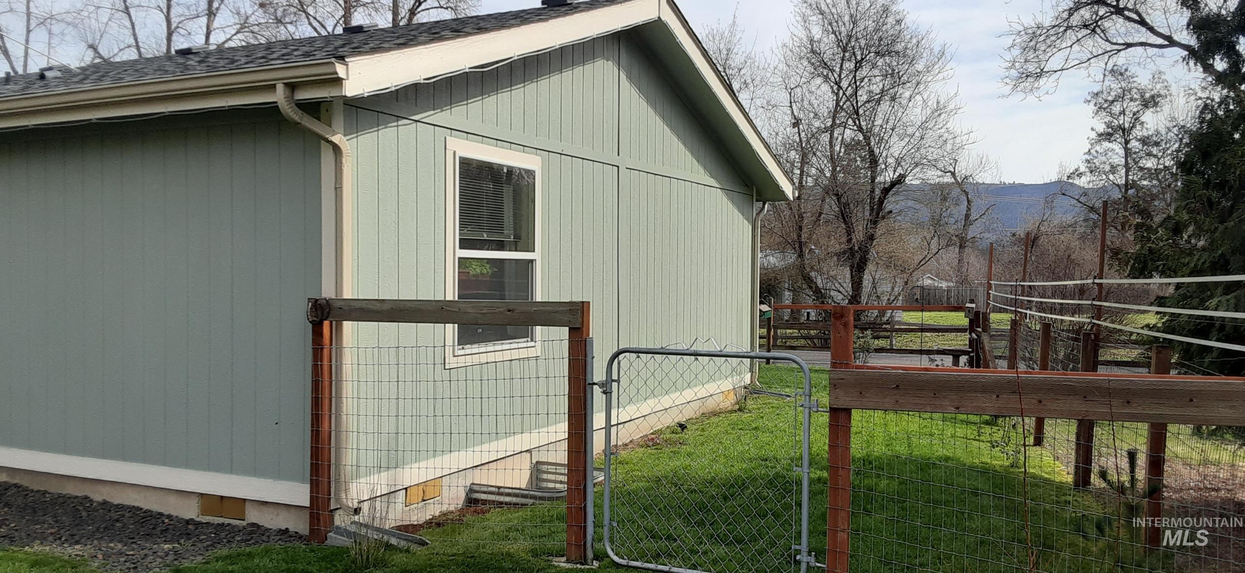 1639 Jenny Lane Kamiah ID 83536, Kamiah, Idaho 83536, 3 Bedrooms, 2 Bathrooms, Residential For Sale, Price $375,000,MLS 98980907