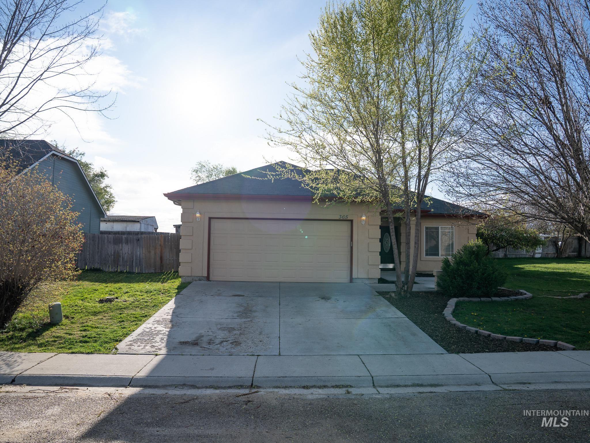 365 Forester Rd, Middleton, Idaho 83644, 3 Bedrooms, 2 Bathrooms, Residential For Sale, Price $400,000,MLS 98980908