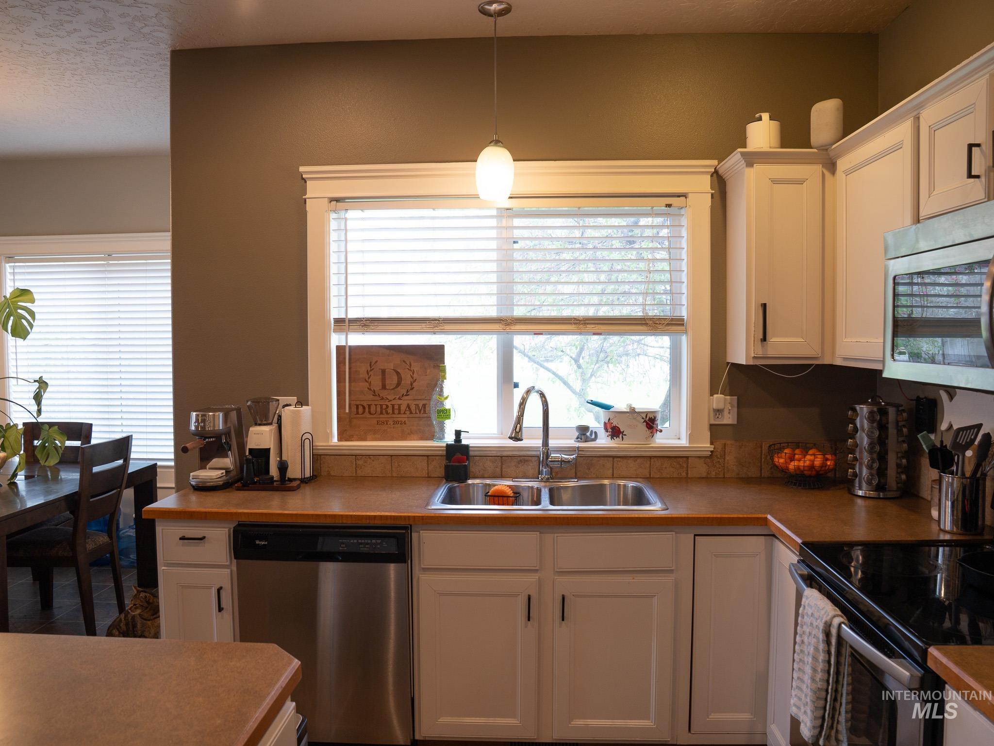 365 Forester Rd, Middleton, Idaho 83644, 3 Bedrooms, 2 Bathrooms, Residential For Sale, Price $400,000,MLS 98980908