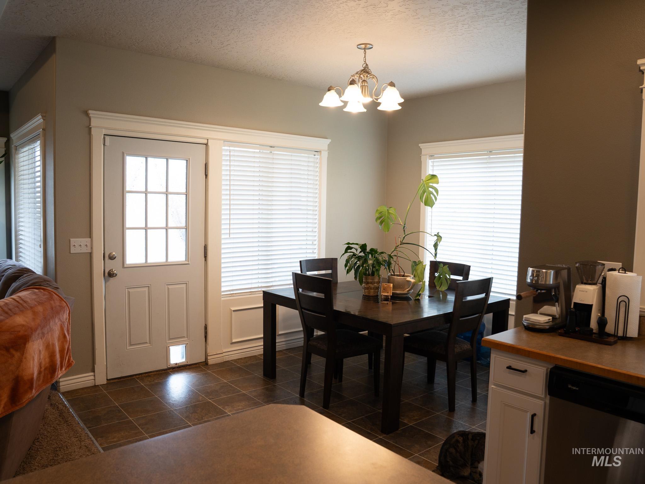 365 Forester Rd, Middleton, Idaho 83644, 3 Bedrooms, 2 Bathrooms, Residential For Sale, Price $400,000,MLS 98980908