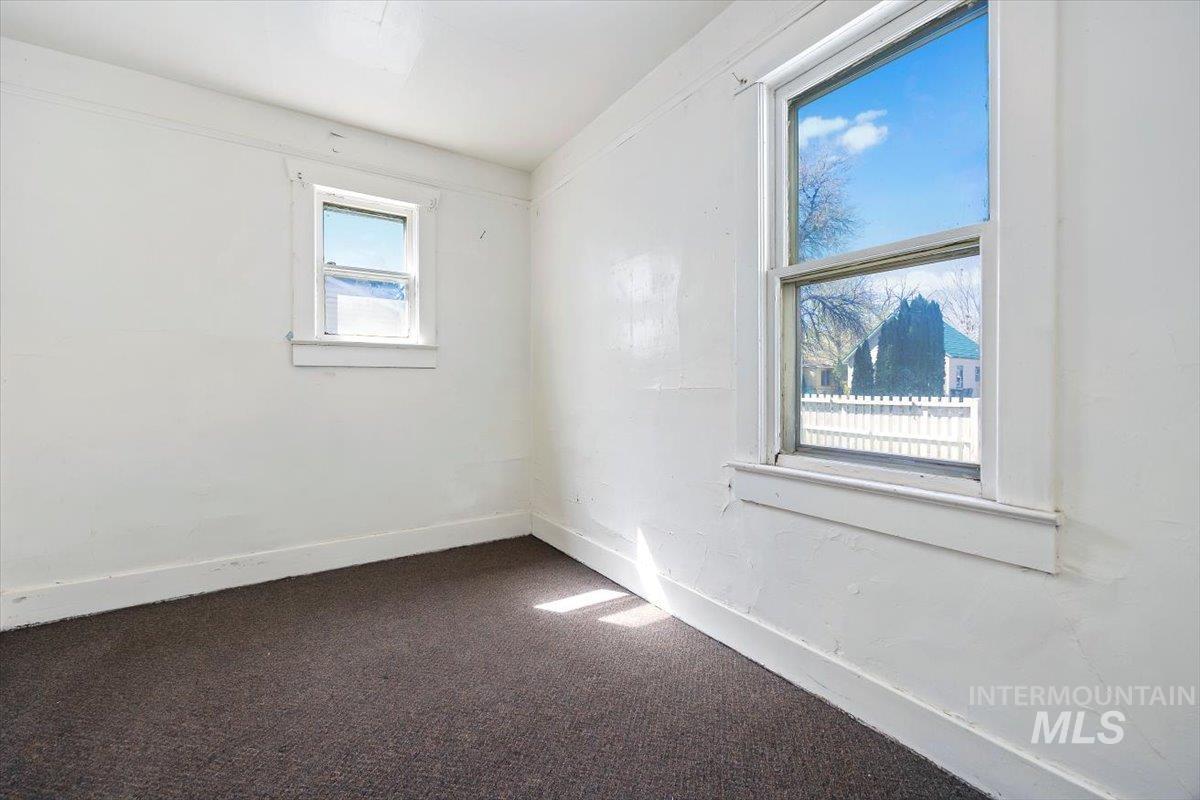 1411 Almo Ave, Burley, Idaho 83318, 2 Bedrooms, 1 Bathroom, Residential For Sale, Price $125,000, 98980910