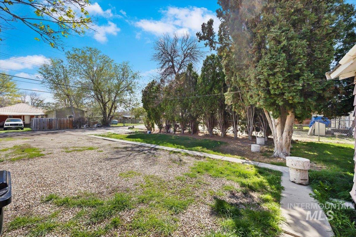 1411 Almo Ave, Burley, Idaho 83318, 2 Bedrooms, 1 Bathroom, Residential For Sale, Price $125,000, 98980910