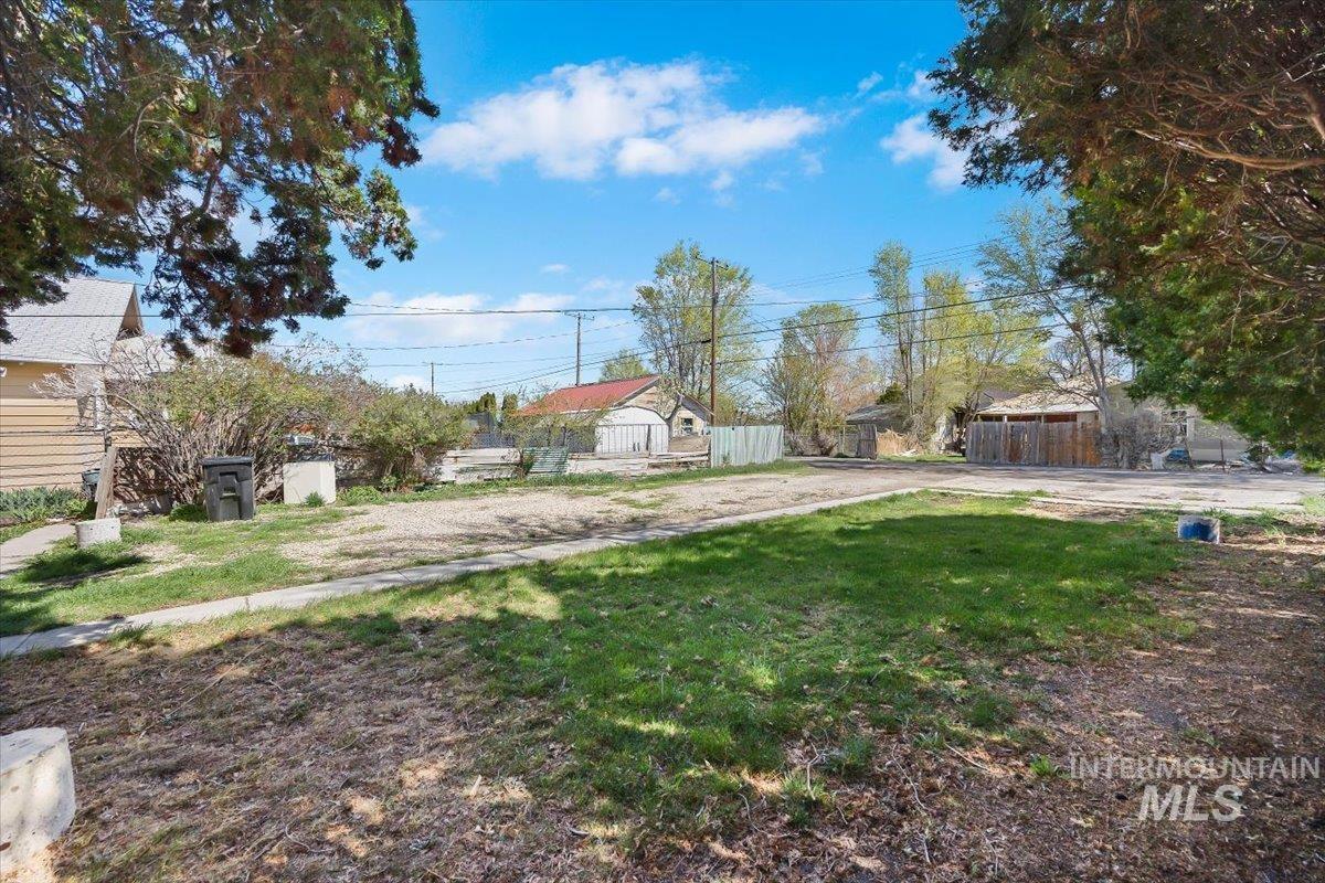 1411 Almo Ave, Burley, Idaho 83318, 2 Bedrooms, 1 Bathroom, Residential For Sale, Price $125,000, 98980910