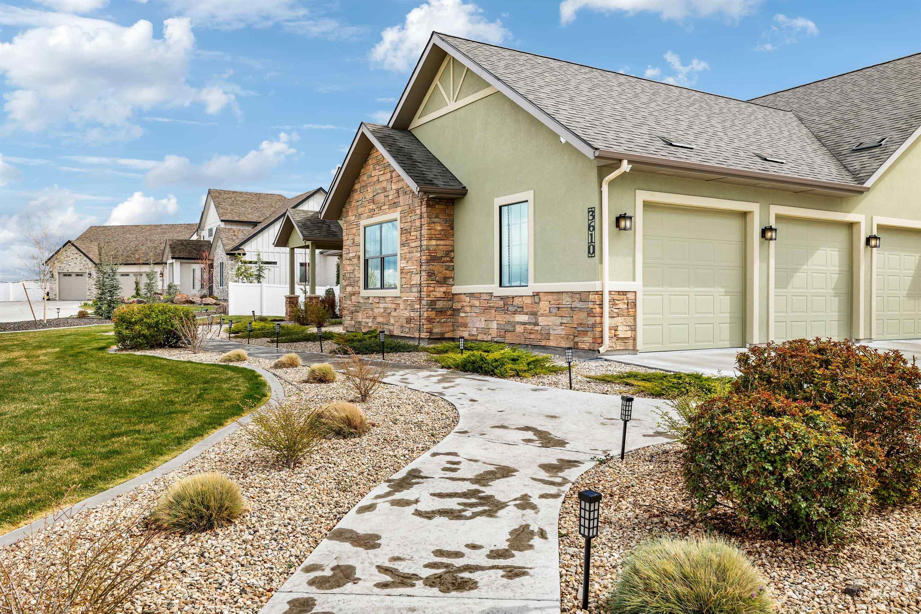 3610 N 3493 E, Kimberly, Idaho 83341, 4 Bedrooms, 3.5 Bathrooms, Residential For Sale, Price $1,110,000,MLS 98980913