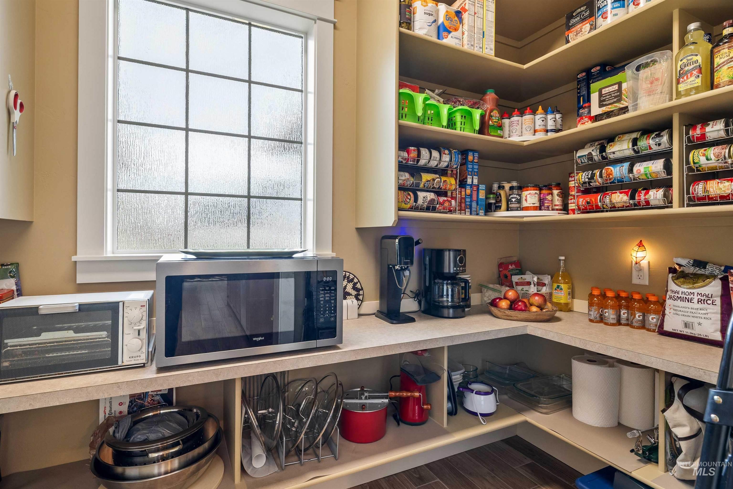 3610 N 3493 E, Kimberly, Idaho 83341, 4 Bedrooms, 3.5 Bathrooms, Residential For Sale, Price $1,110,000,MLS 98980913