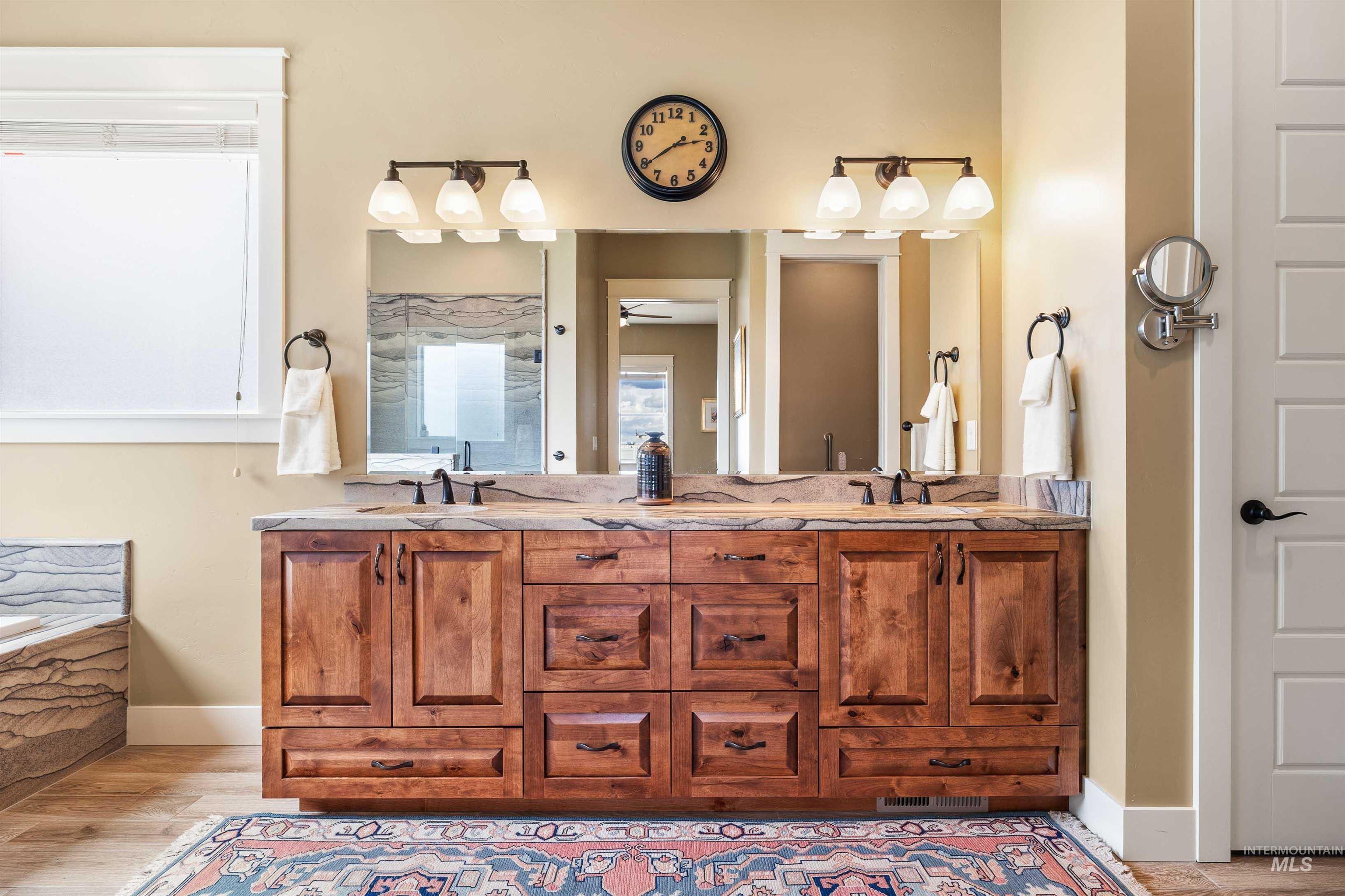 3610 N 3493 E, Kimberly, Idaho 83341, 4 Bedrooms, 3.5 Bathrooms, Residential For Sale, Price $1,110,000,MLS 98980913