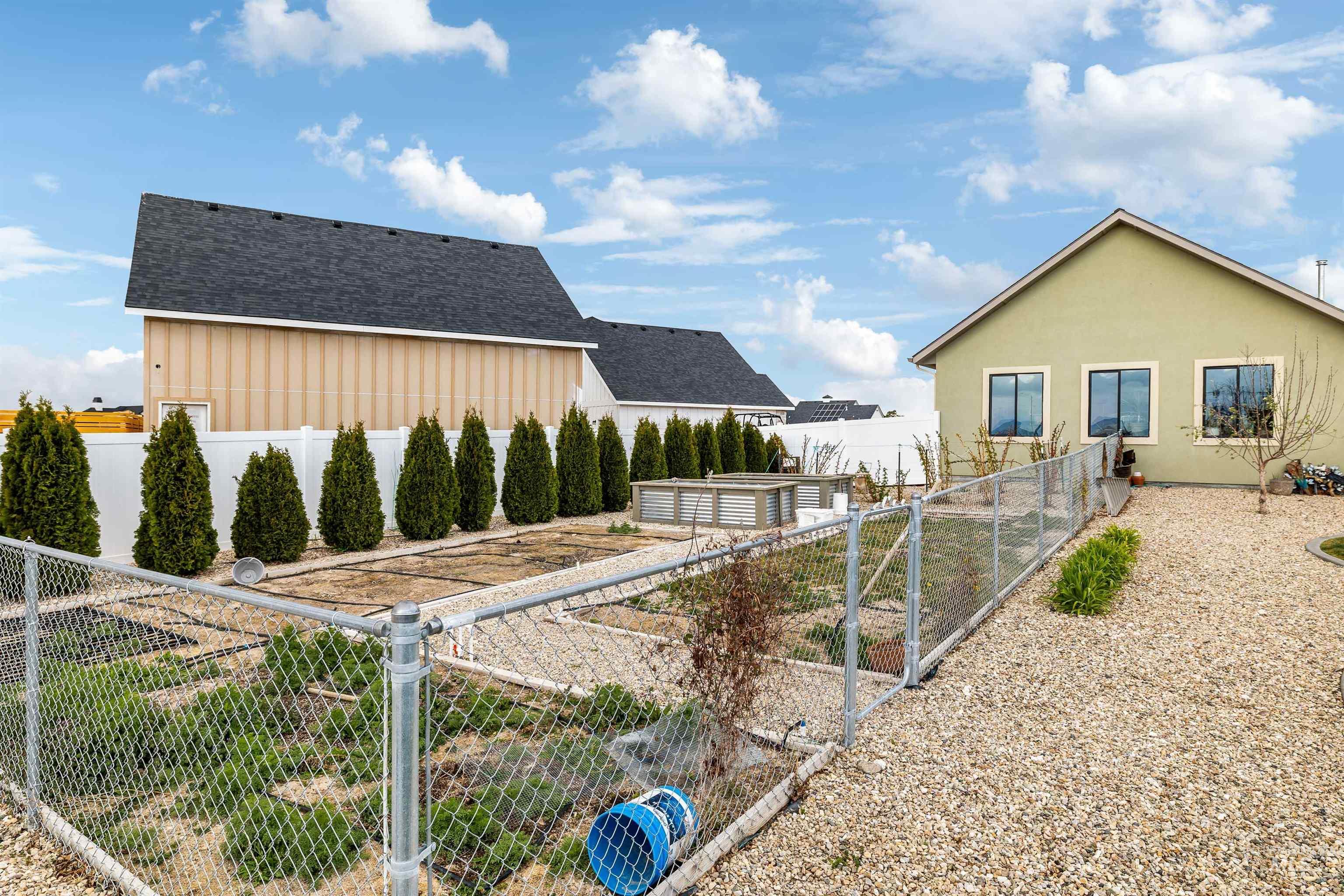 3610 N 3493 E, Kimberly, Idaho 83341, 4 Bedrooms, 3.5 Bathrooms, Residential For Sale, Price $1,110,000,MLS 98980913