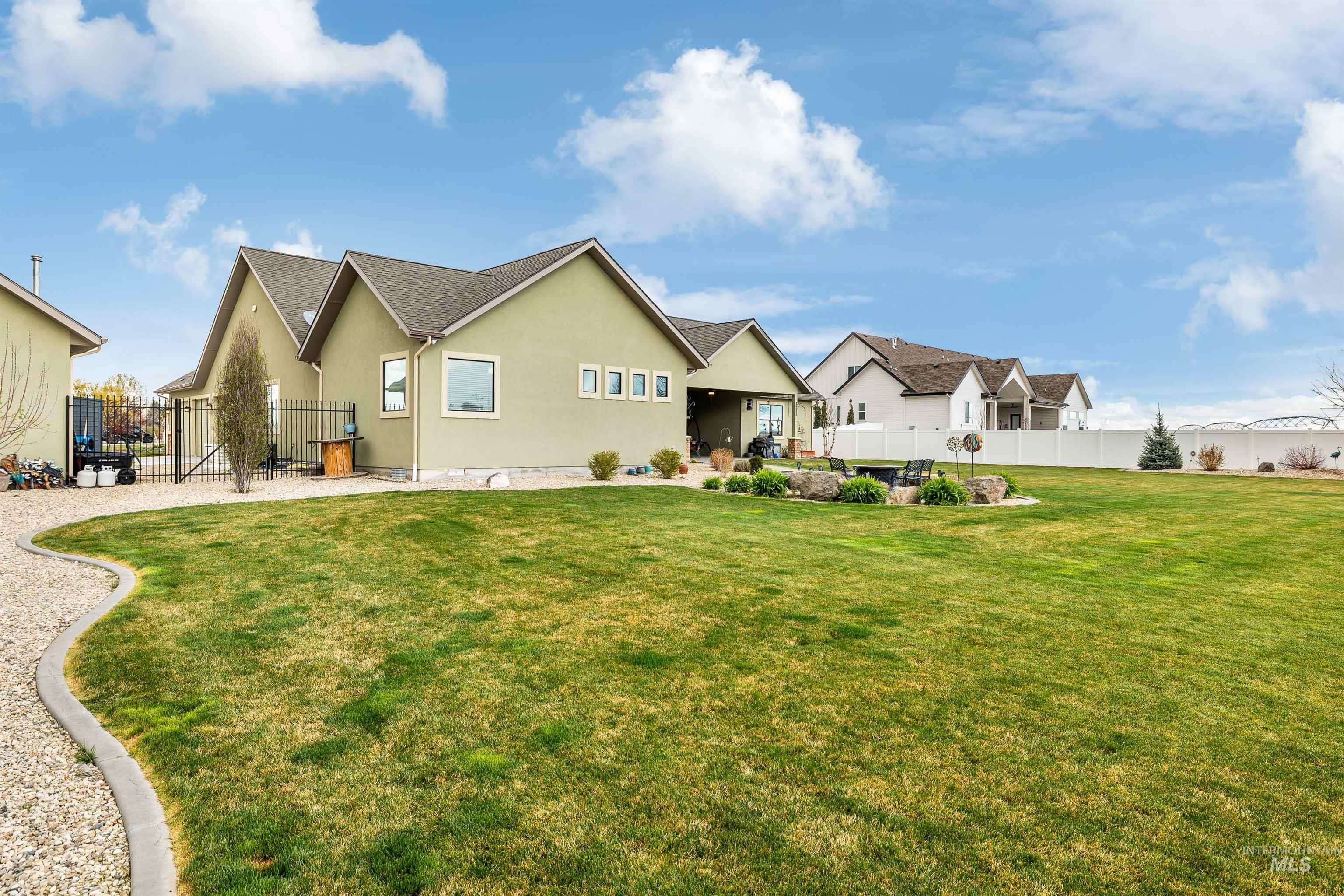 3610 N 3493 E, Kimberly, Idaho 83341, 4 Bedrooms, 3.5 Bathrooms, Residential For Sale, Price $1,110,000,MLS 98980913