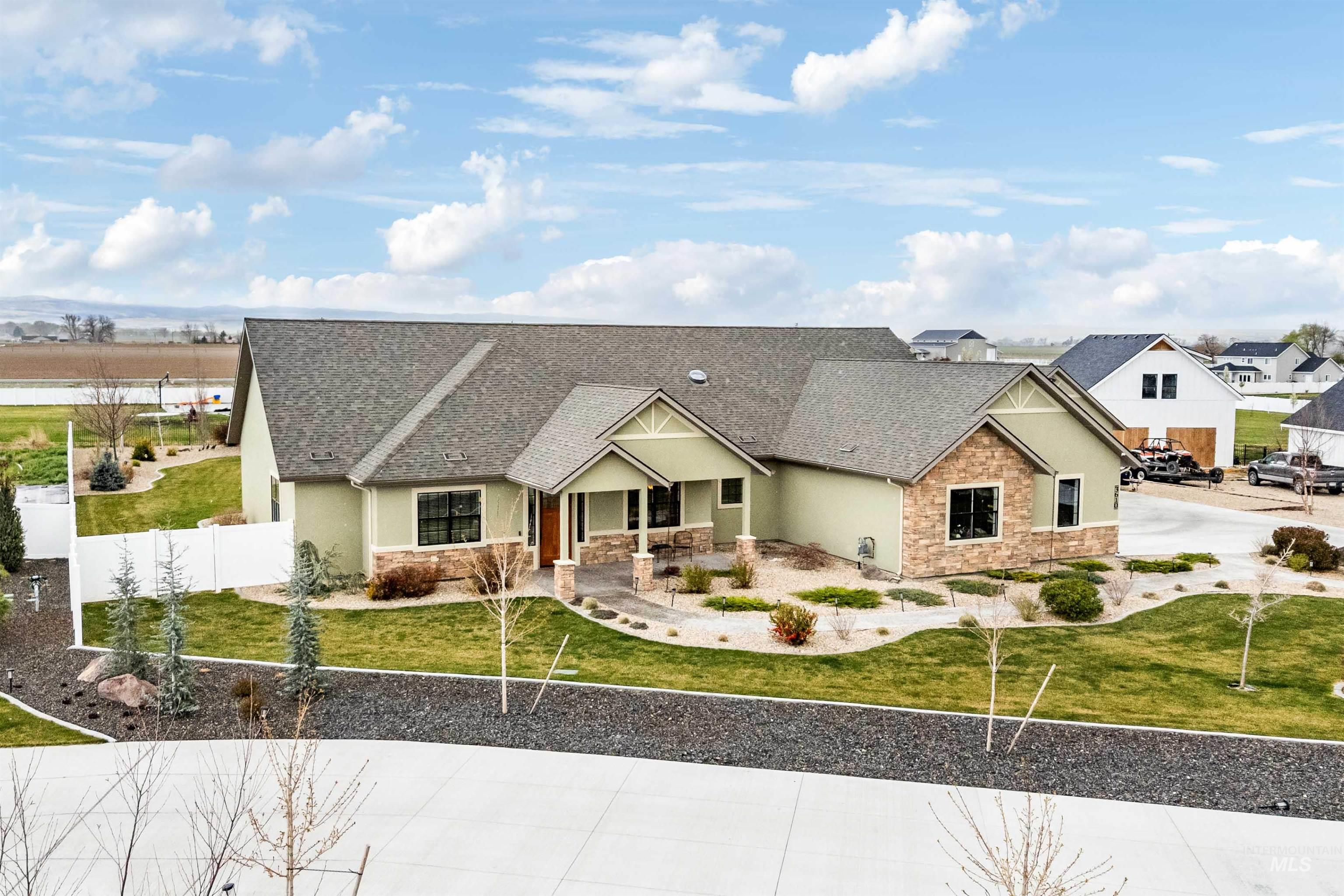 3610 N 3493 E, Kimberly, Idaho 83341, 4 Bedrooms, 3.5 Bathrooms, Residential For Sale, Price $1,110,000,MLS 98980913