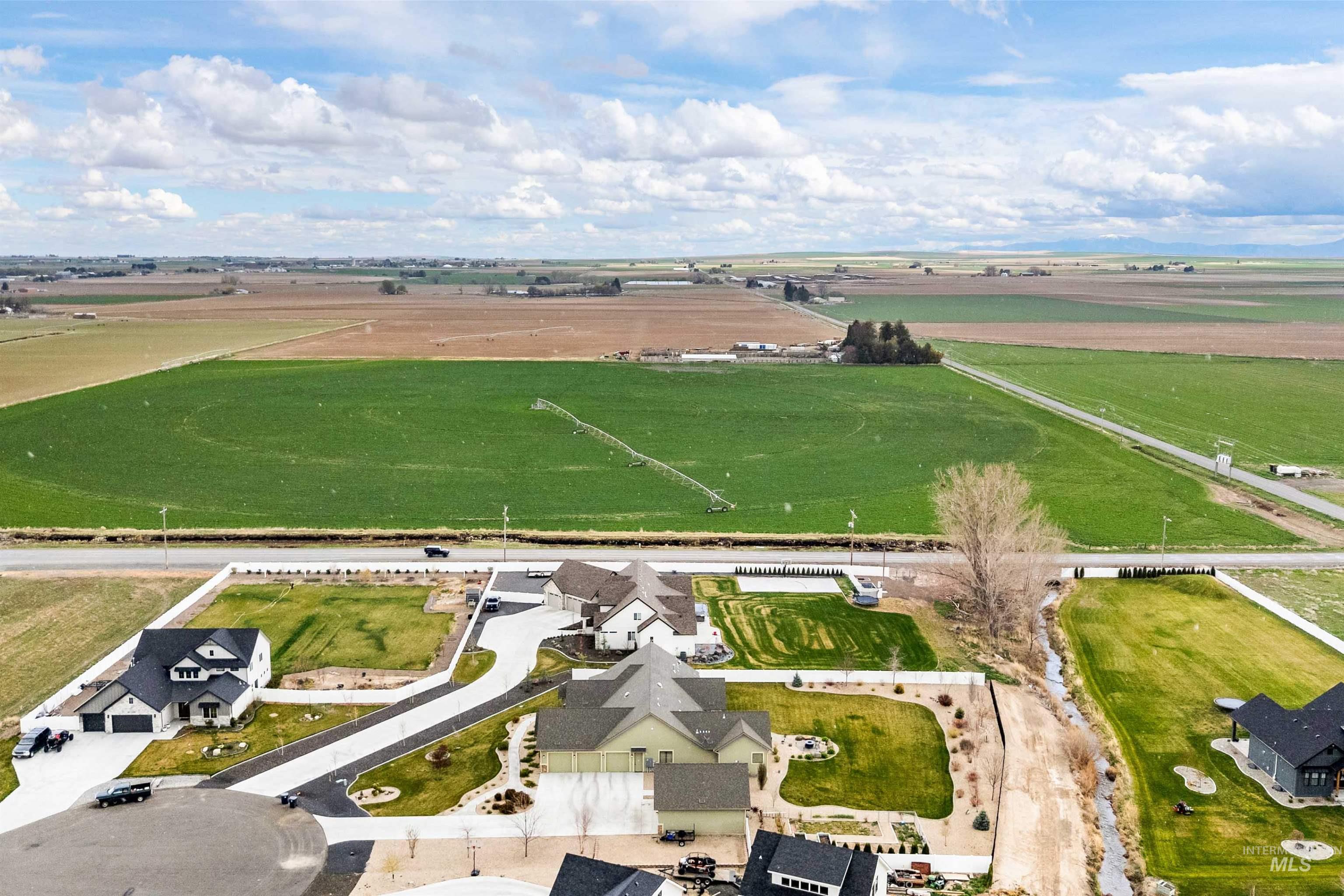 3610 N 3493 E, Kimberly, Idaho 83341, 4 Bedrooms, 3.5 Bathrooms, Residential For Sale, Price $1,110,000,MLS 98980913