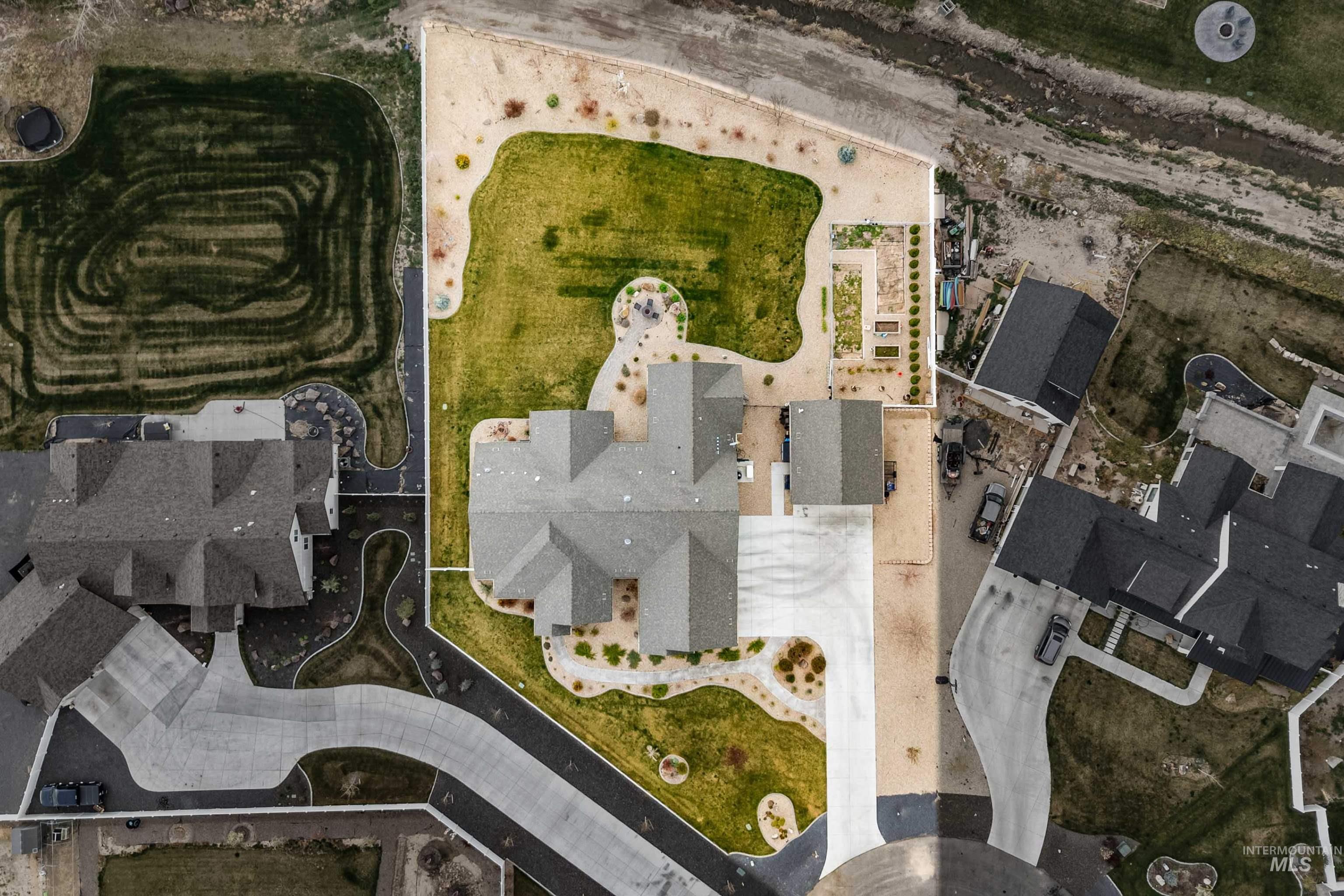 3610 N 3493 E, Kimberly, Idaho 83341, 4 Bedrooms, 3.5 Bathrooms, Residential For Sale, Price $1,110,000,MLS 98980913