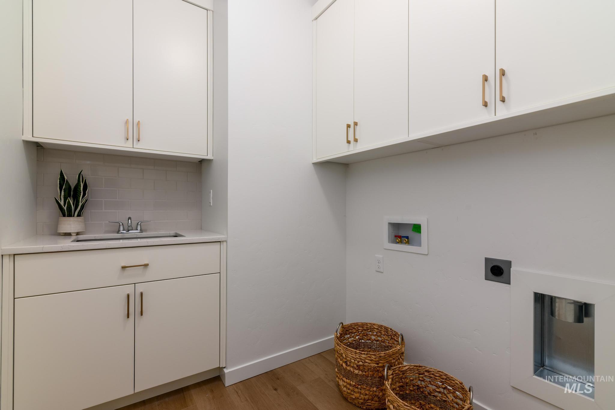 2651 N Morehouse Ave, Eagle, Idaho 83616, 3 Bedrooms, 2 Bathrooms, Residential For Sale, Price $630,000, 98980916