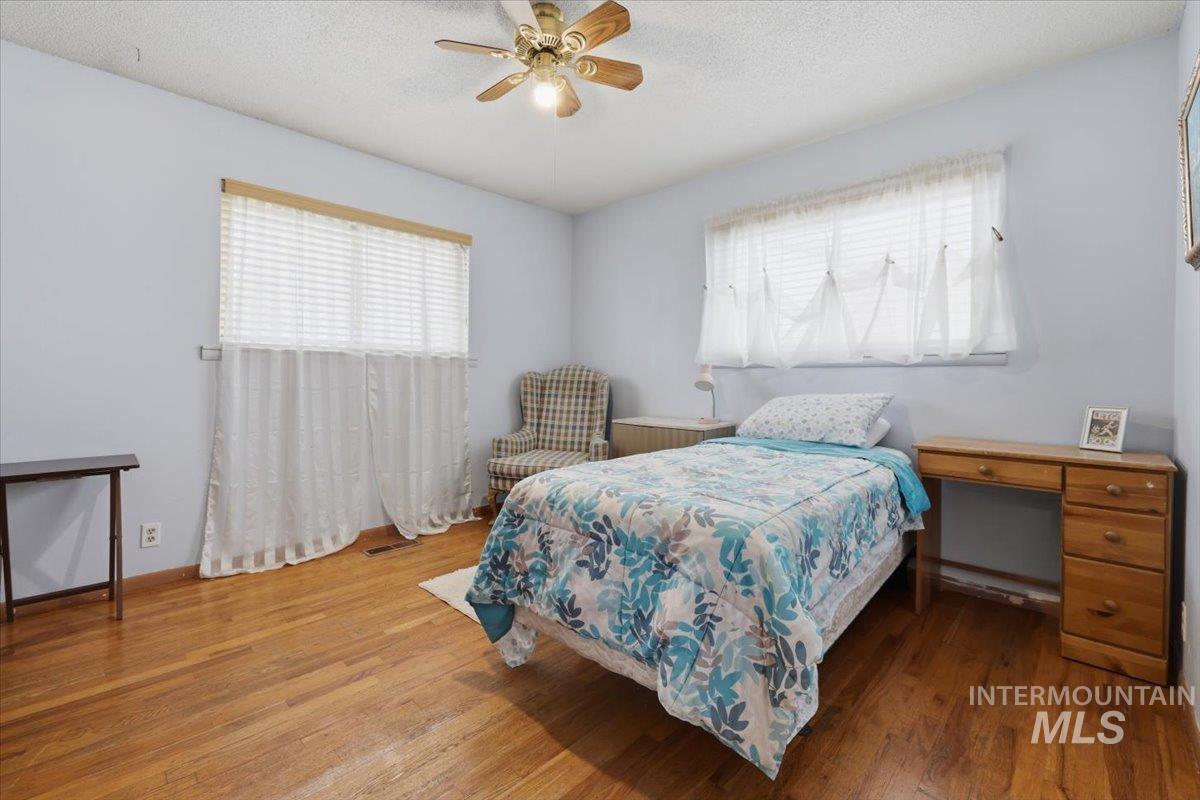 2807 Port St, Nampa, Idaho 83687, 3 Bedrooms, 1.5 Bathrooms, Residential For Sale, Price $349,900,MLS 98980918