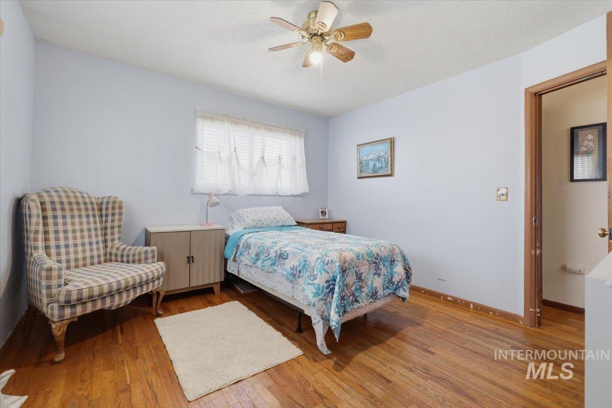 2807 Port St, Nampa, Idaho 83687, 3 Bedrooms, 1.5 Bathrooms, Residential For Sale, Price $349,900,MLS 98980918