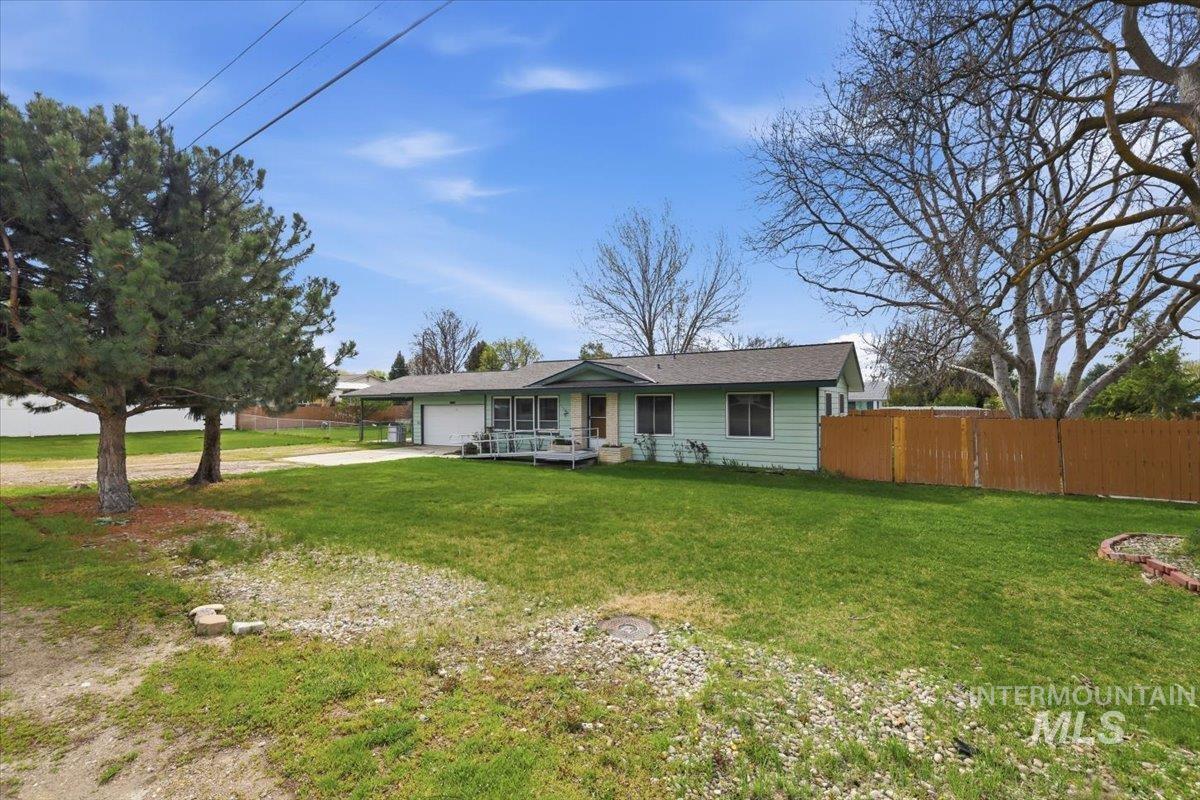 2807 Port St, Nampa, Idaho 83687, 3 Bedrooms, 1.5 Bathrooms, Residential For Sale, Price $349,900,MLS 98980918